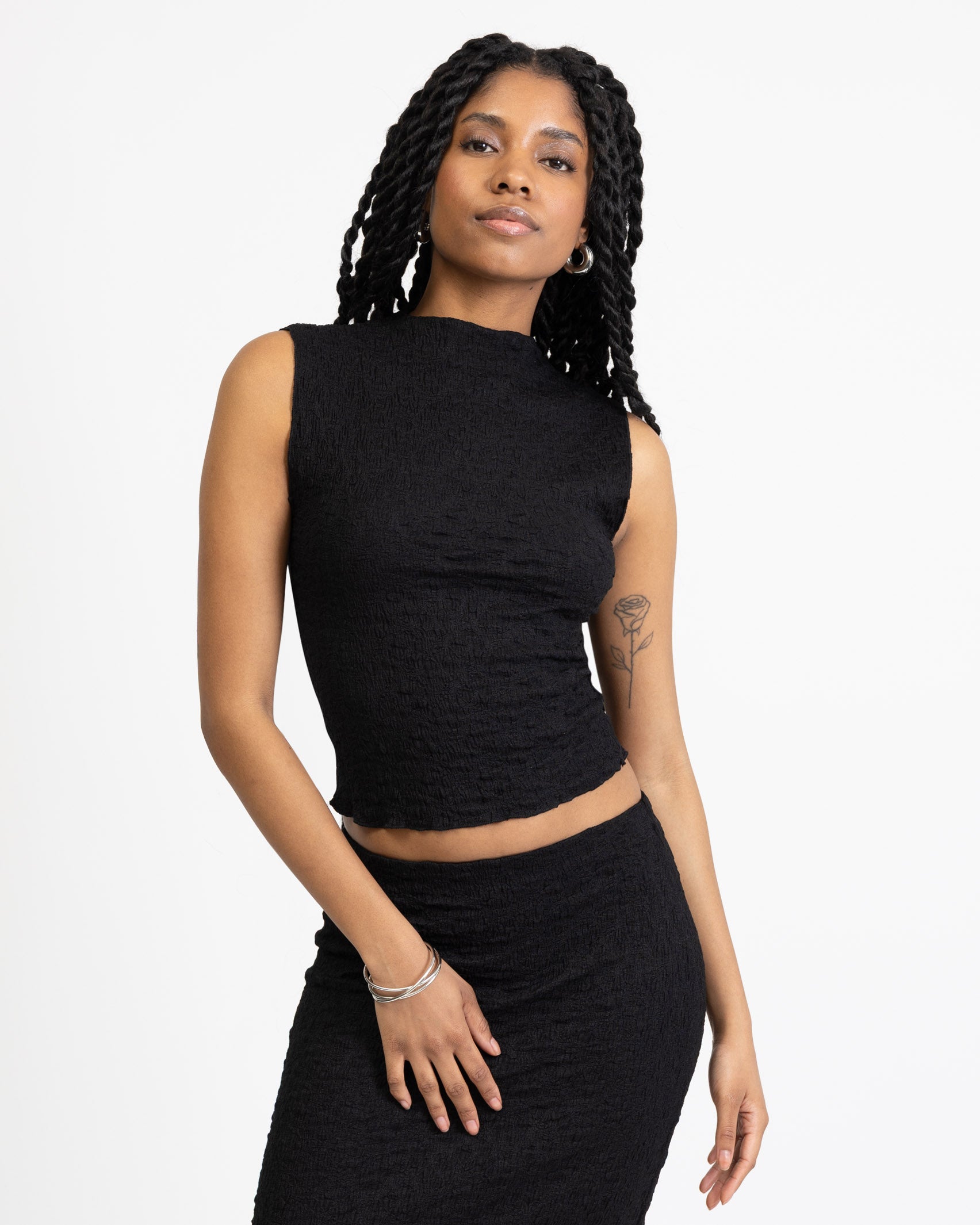 Top mit gecrinkeltem Material