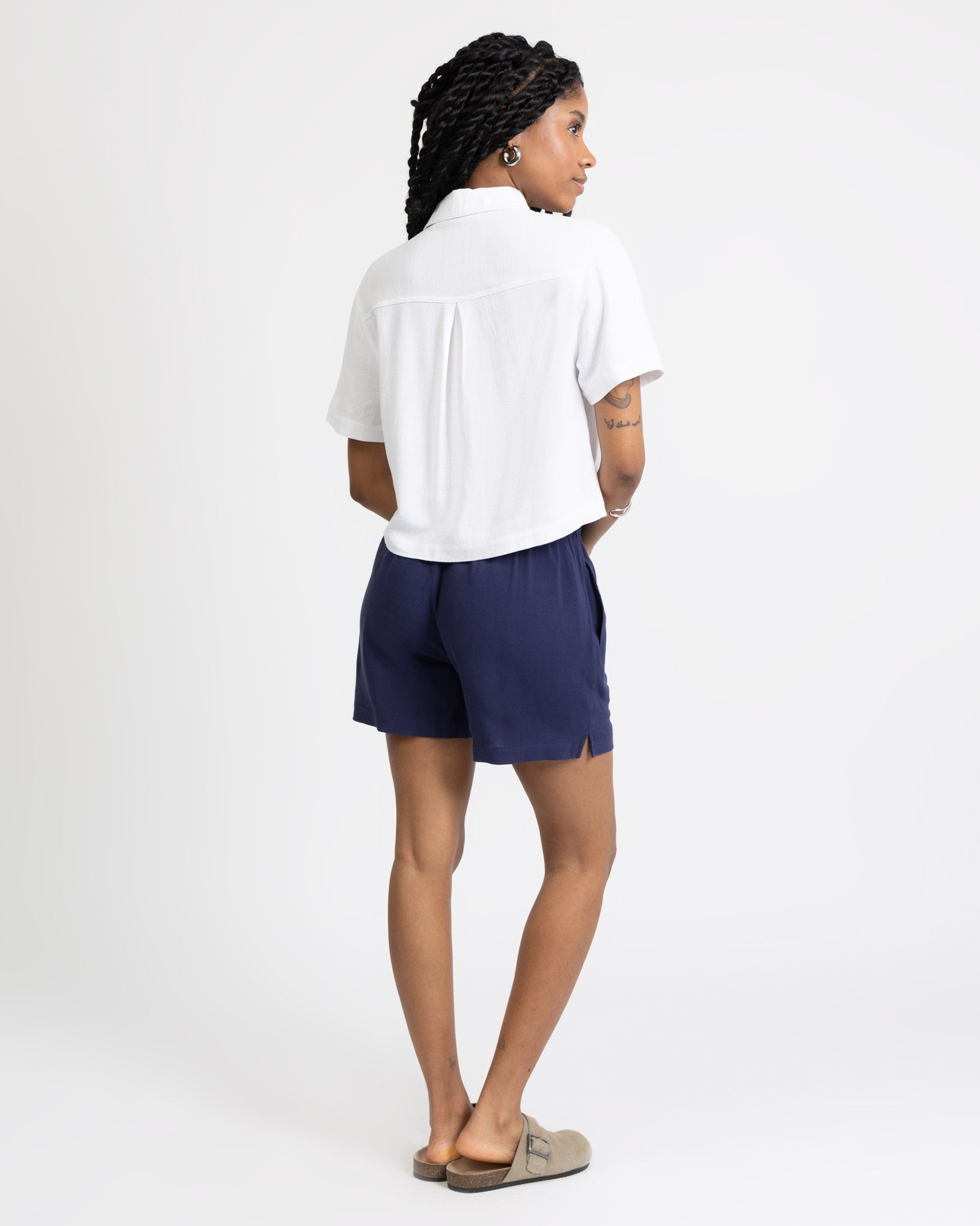Kurze Shorts aus Leinen-Mix