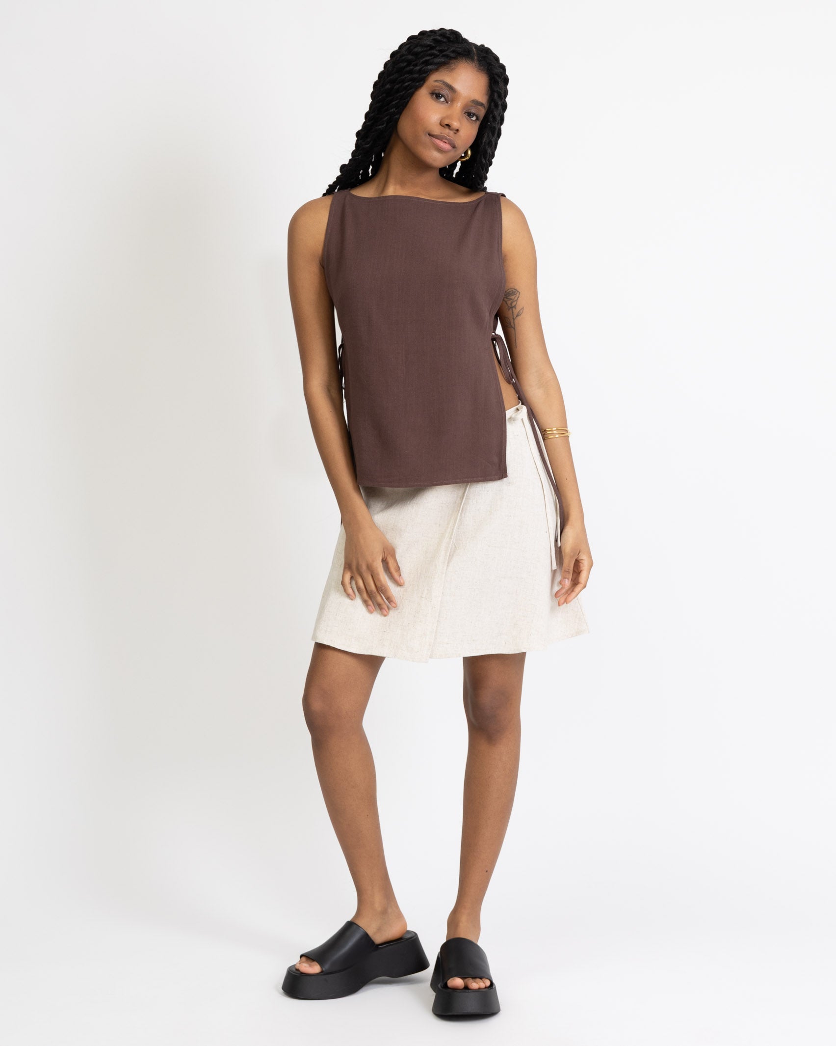 Kurzer Wickelrock aus Leinen-Mix