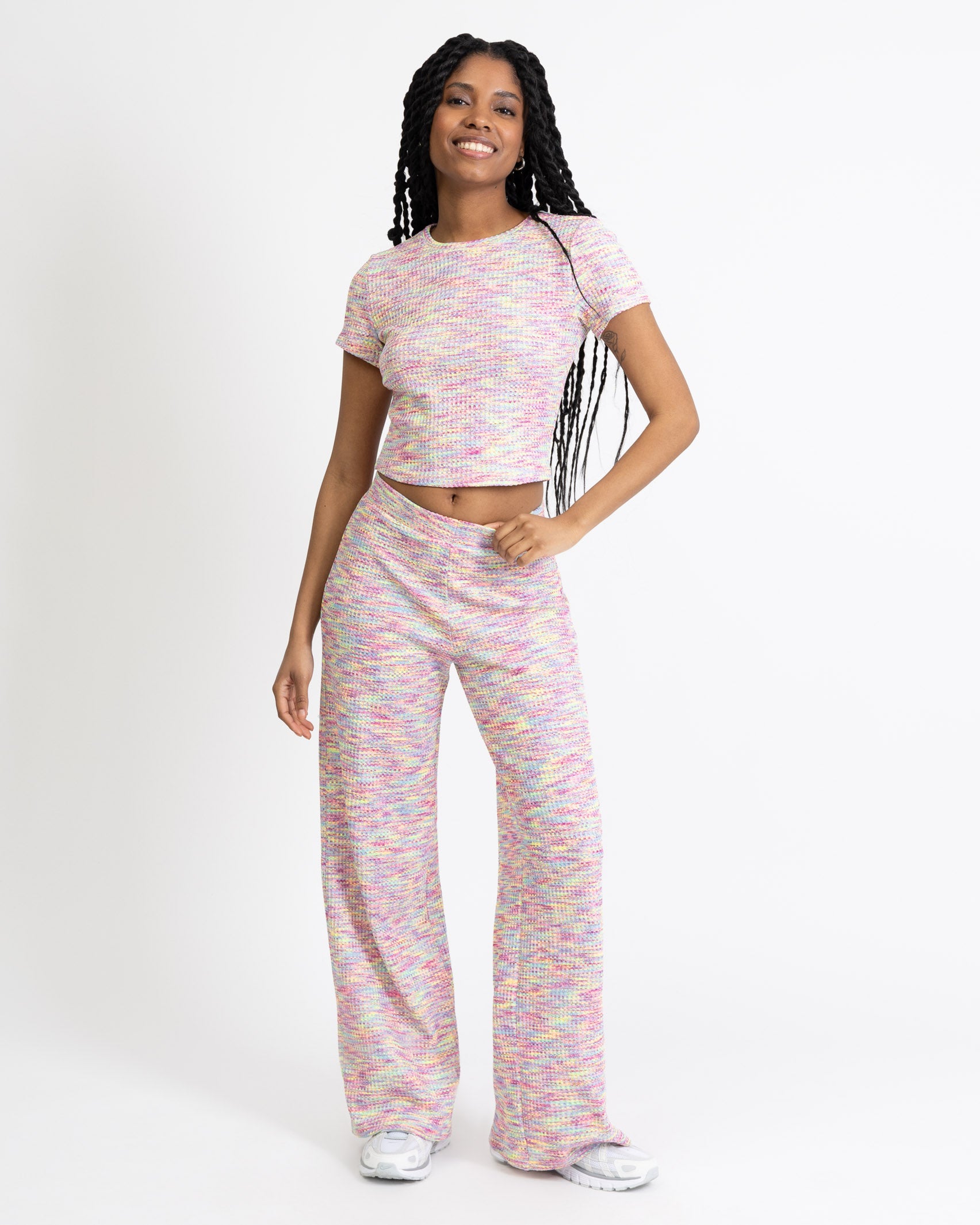 Bunte Hose mit Struktur