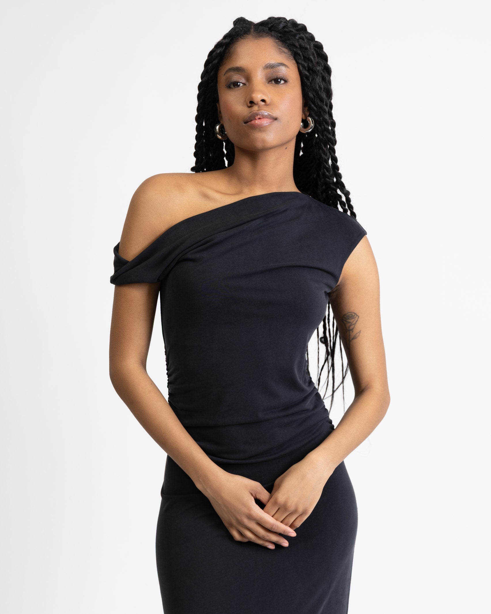 Weiches asymmetrisches Maxikleid