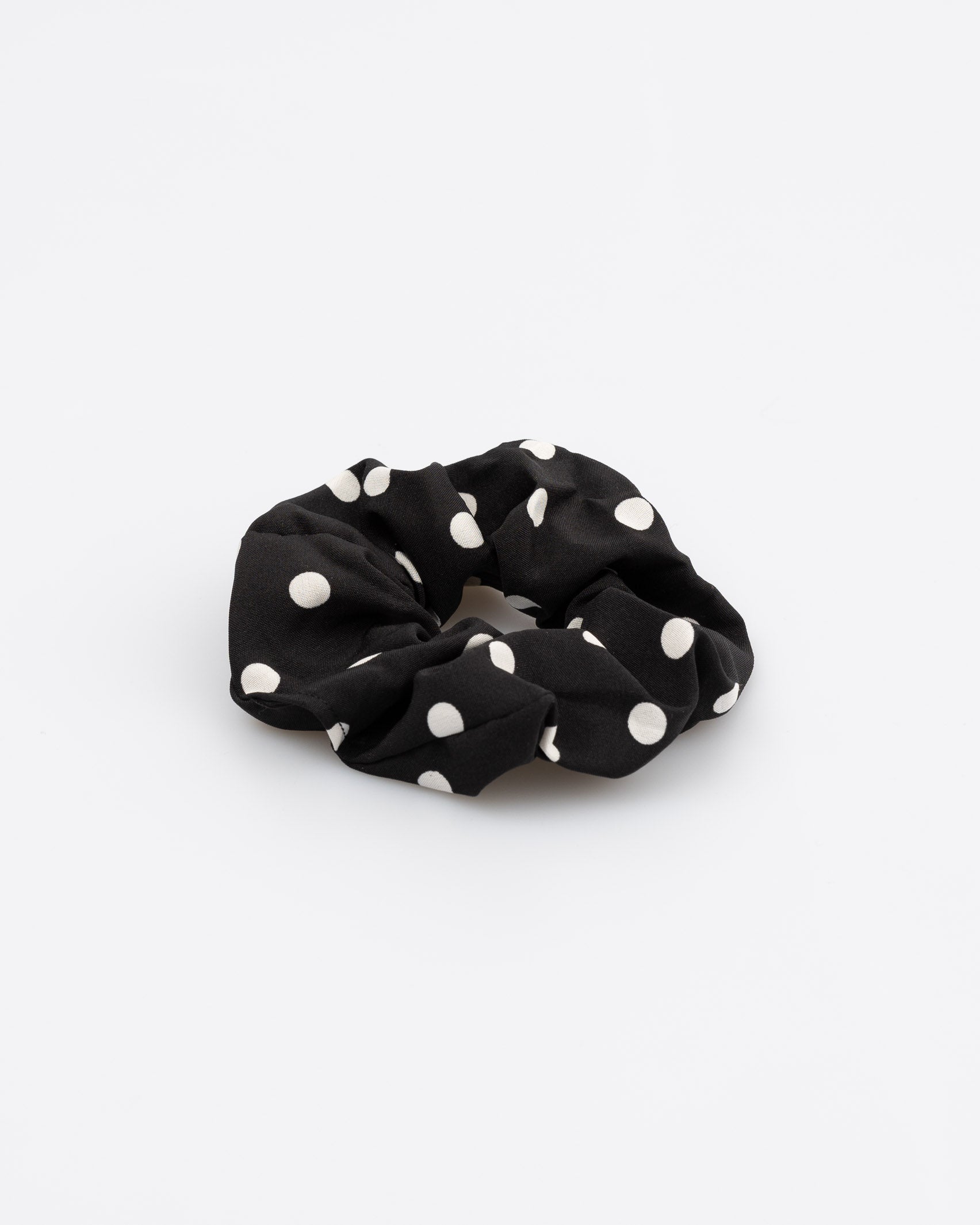 Scrunchie mit Polkadotprint