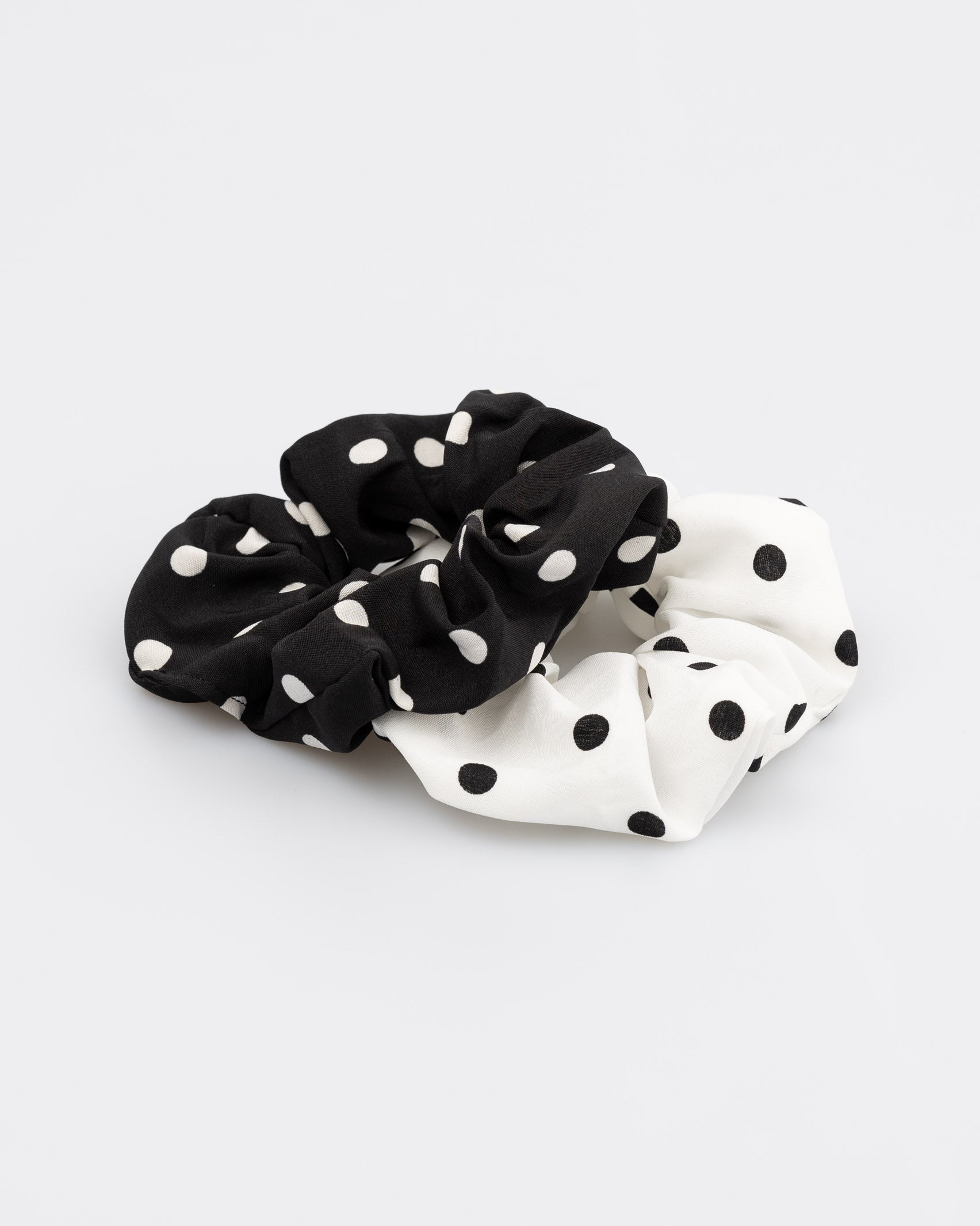 Scrunchie mit Polkadotprint