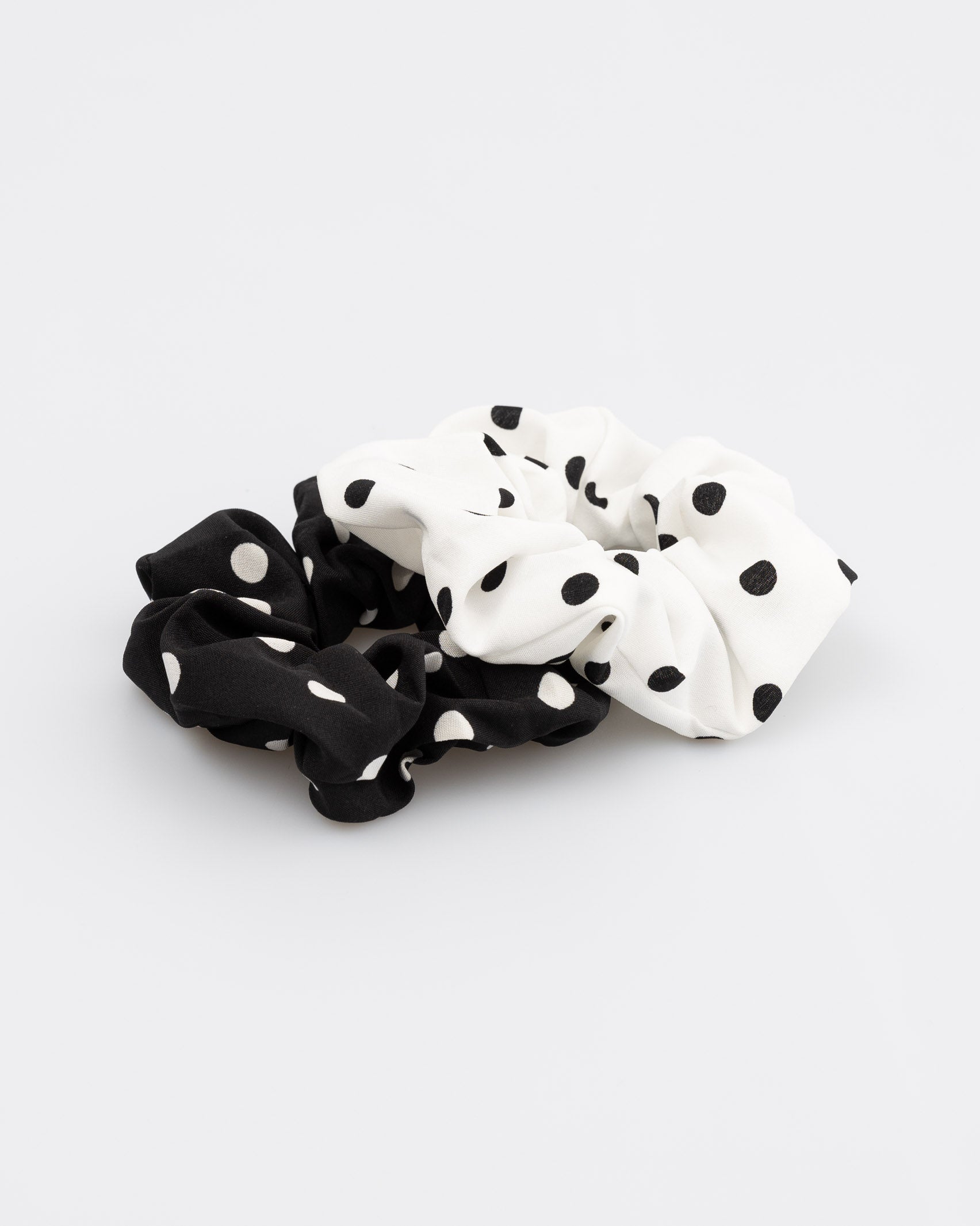 Scrunchie mit Polkadotprint