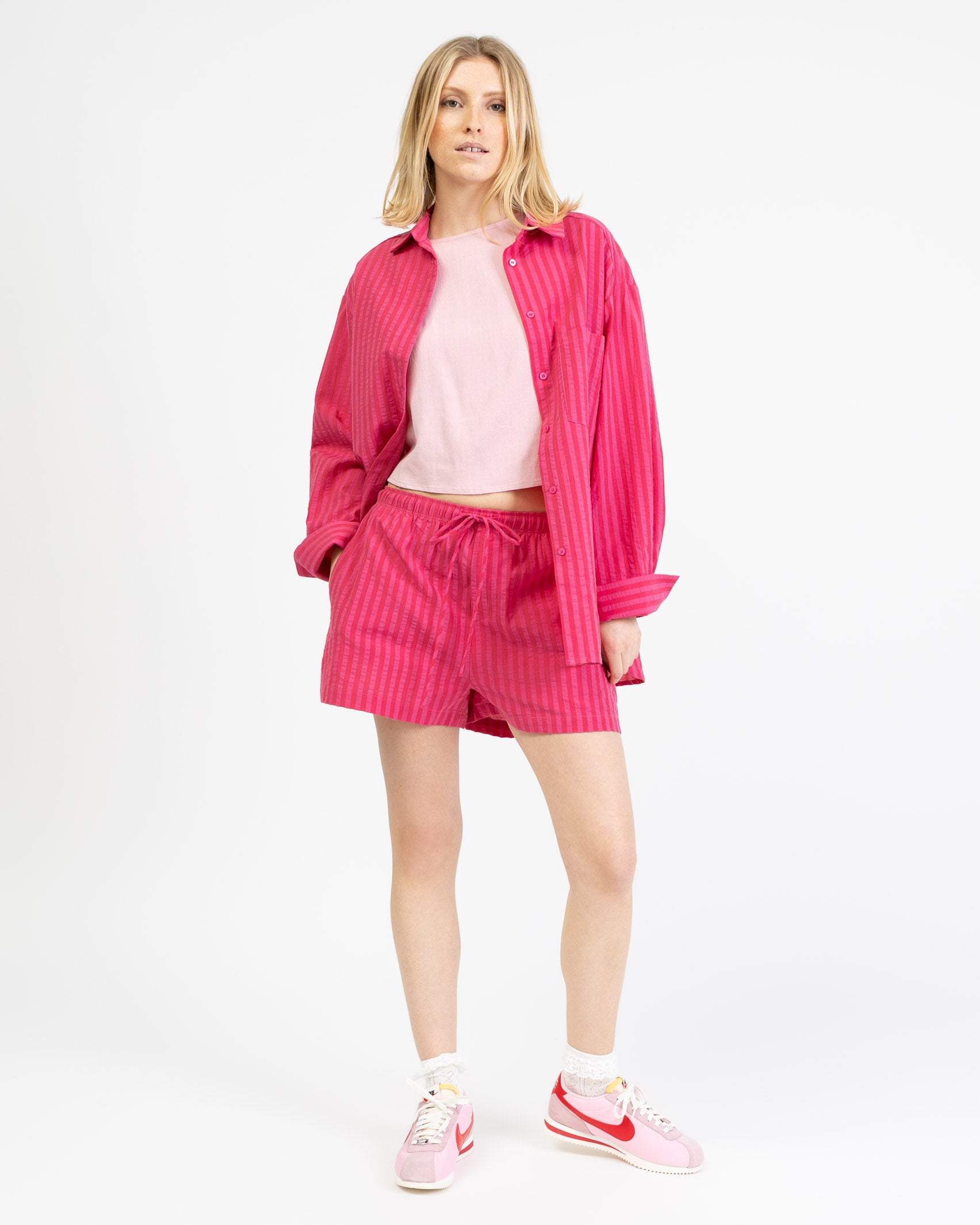 Farbenfrohe gestreifte Bluse