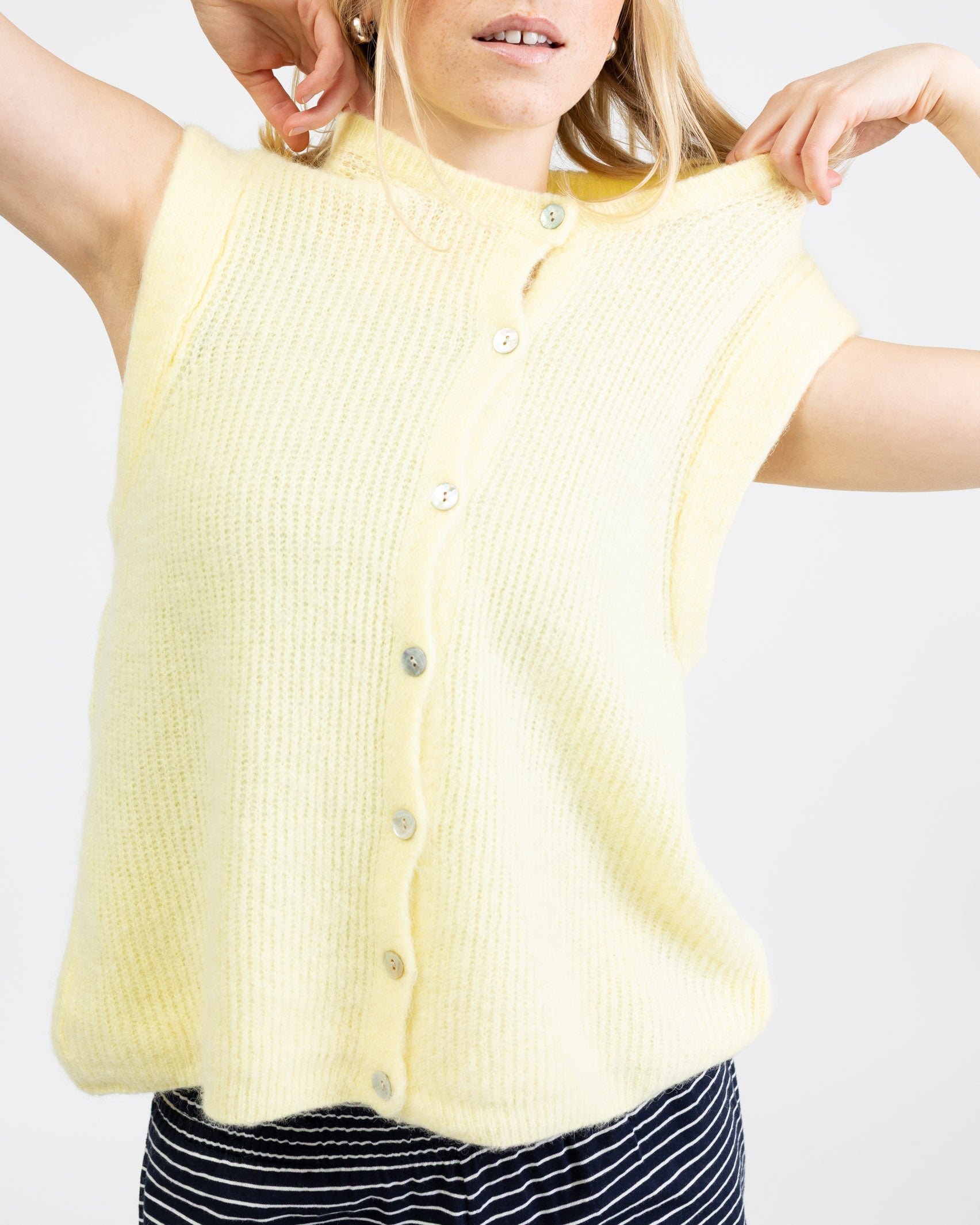 Weiche lockere Strickweste