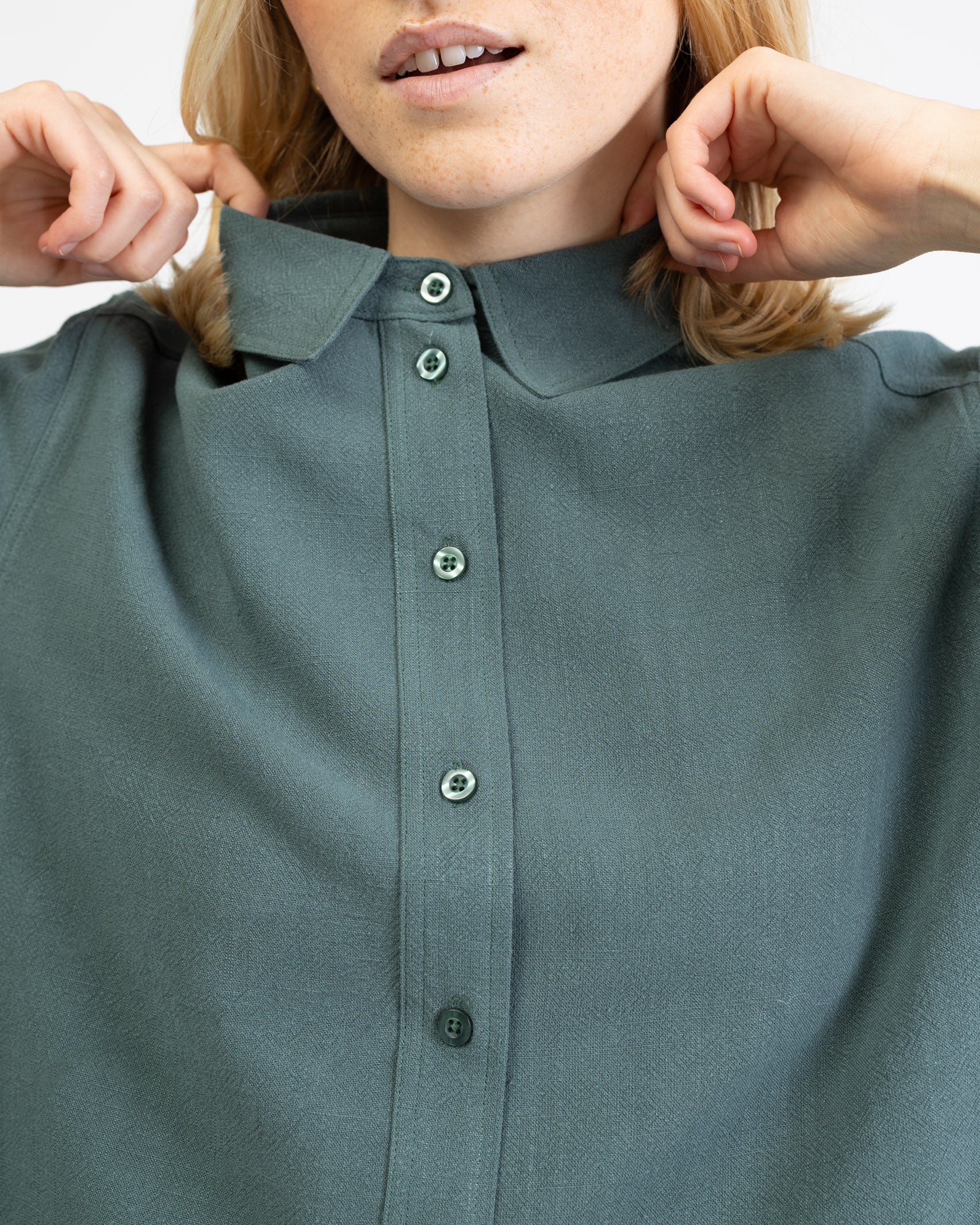 Crop Bluse aus Leinen-Mix