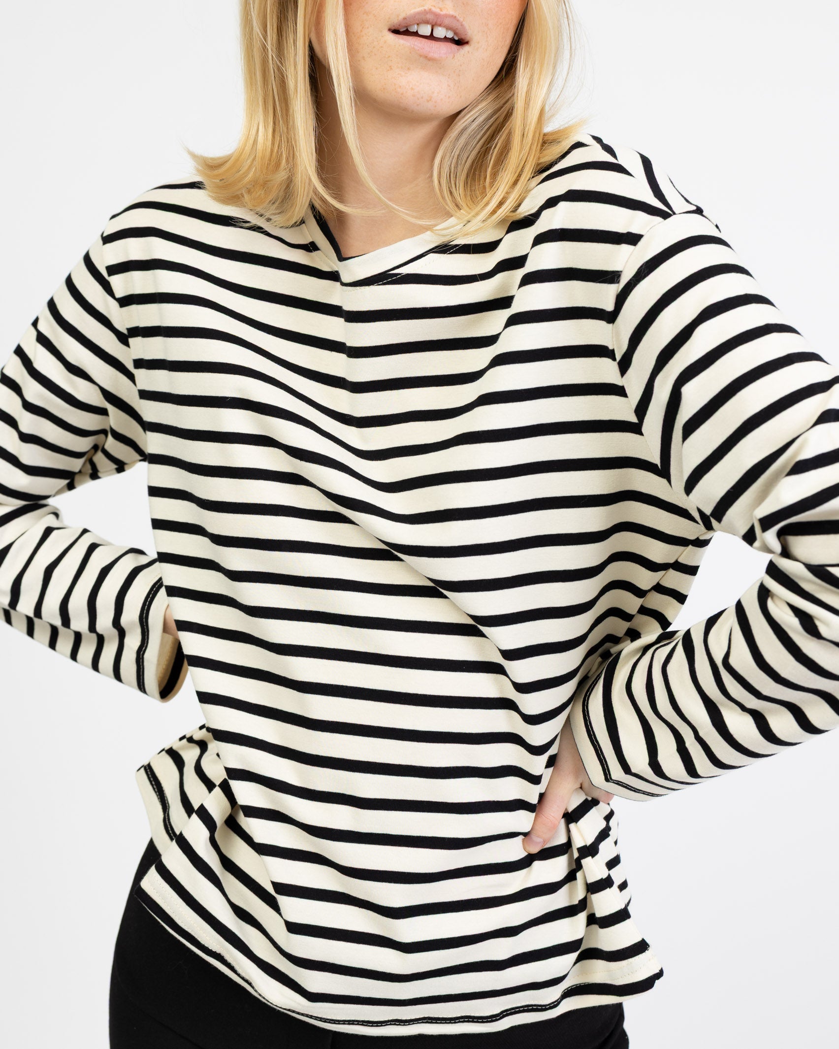 Gestreiftes, lockeres Langarmshirt