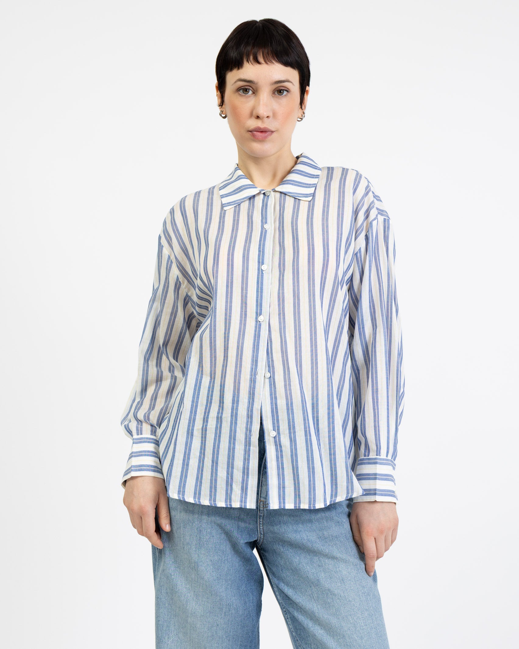 Leichte Bluse mit Streifen