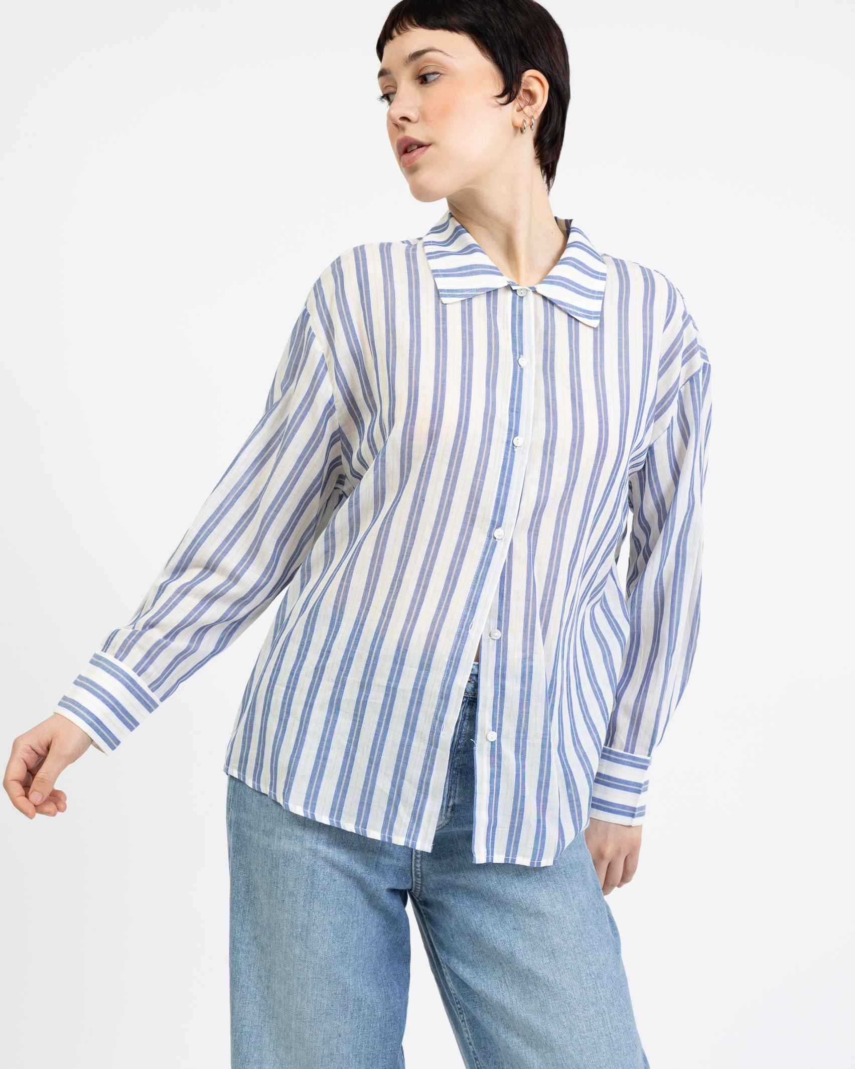 Leichte Bluse mit Streifen