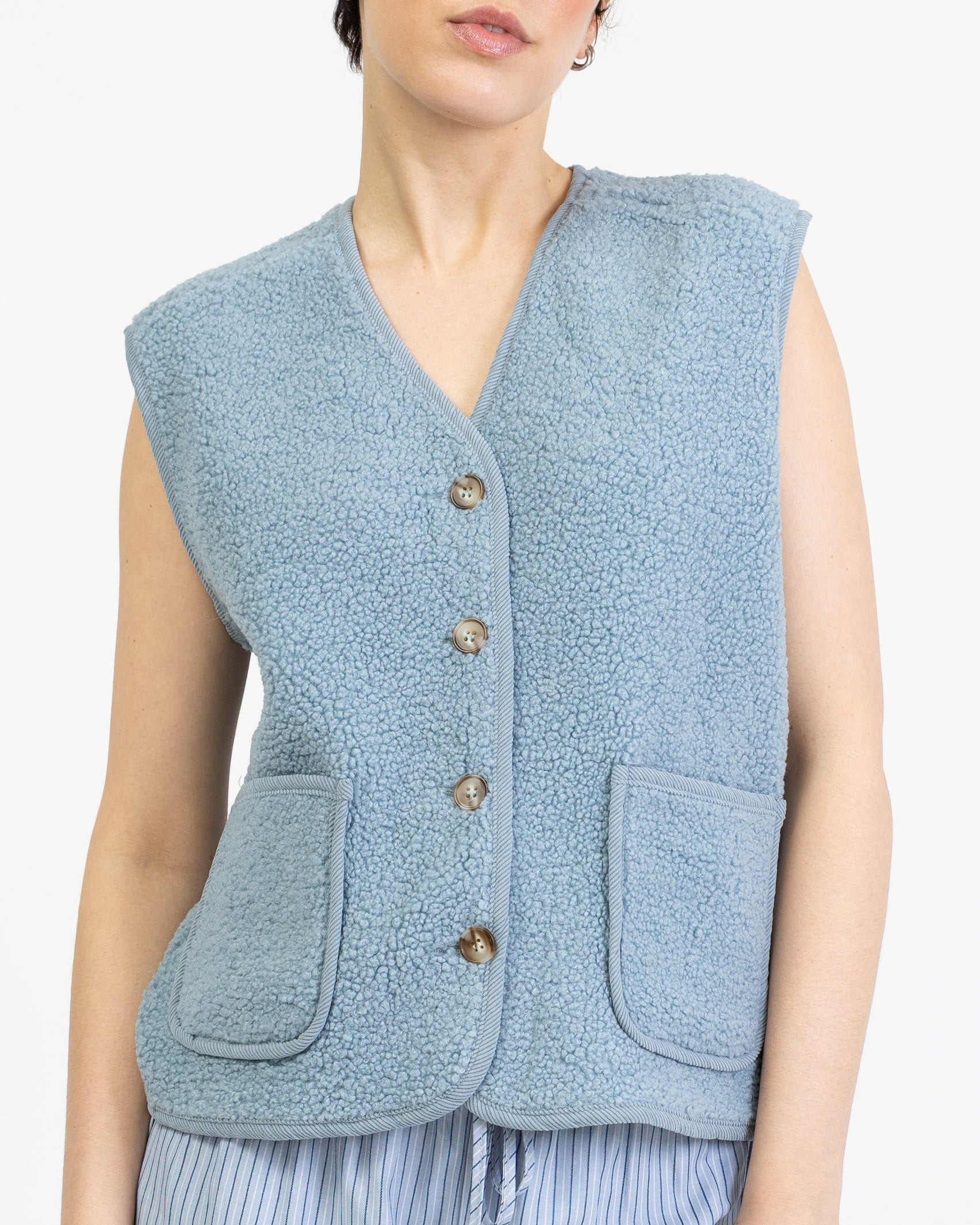 Teddy Weste mit Kontrastnähten