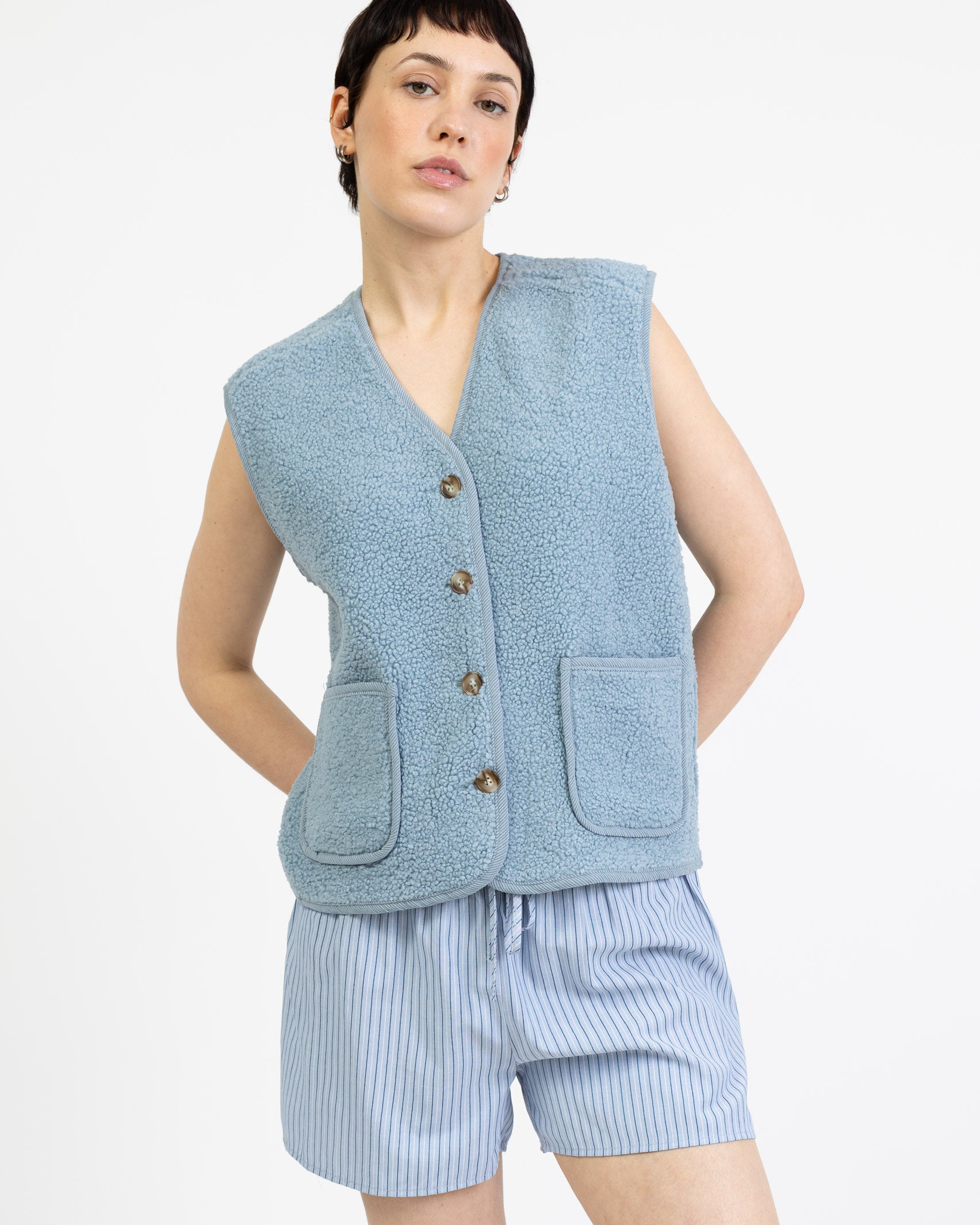 Teddy Weste mit Kontrastnähten