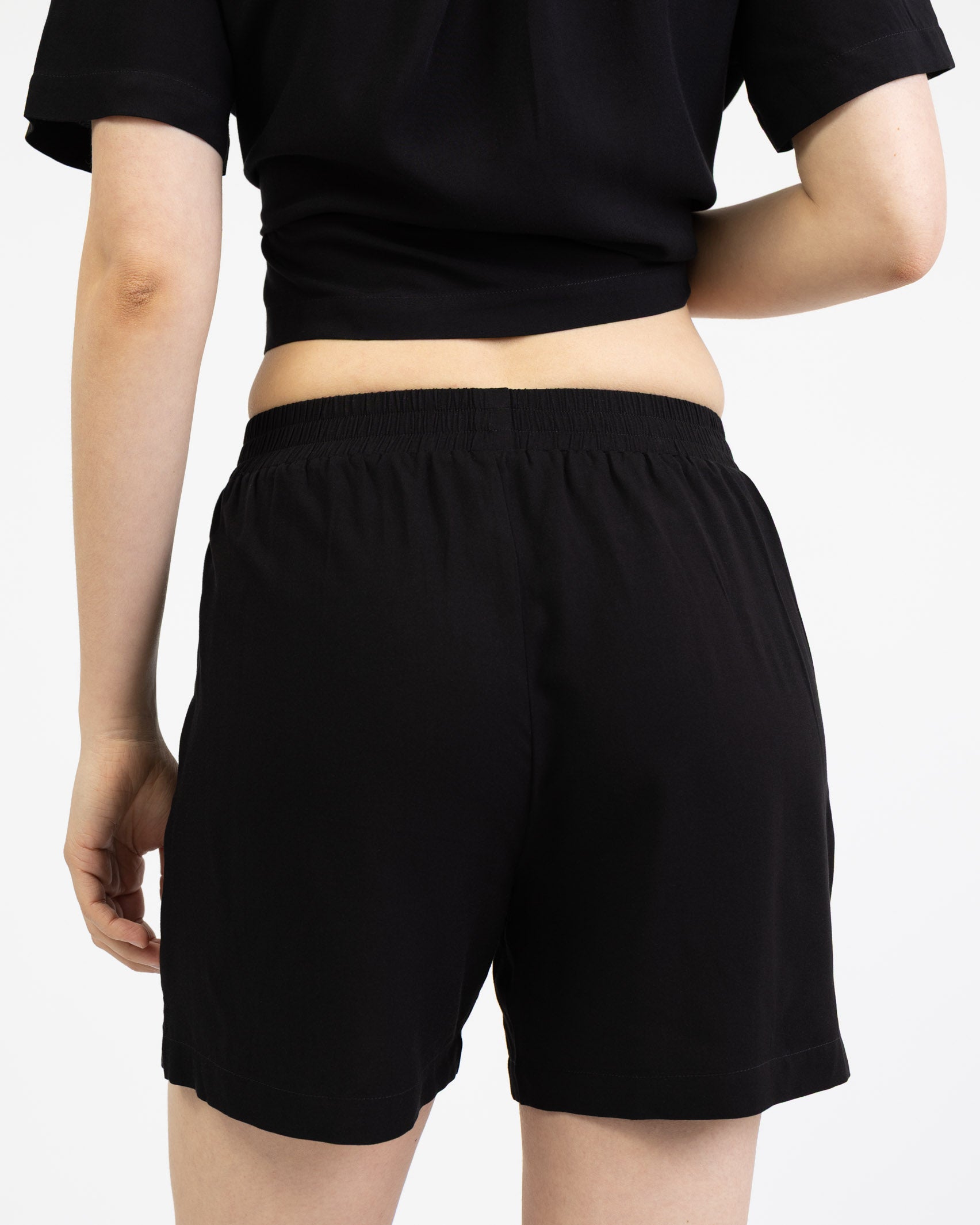 Schlichte Shorts aus Viskose