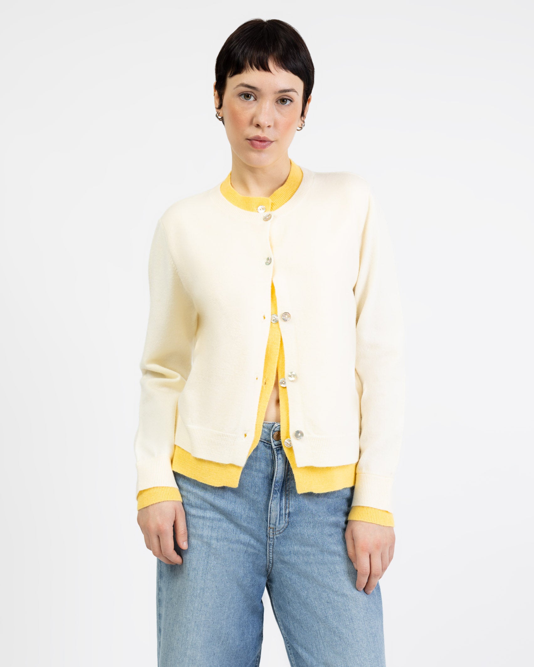 Doppellagige Strickjacke