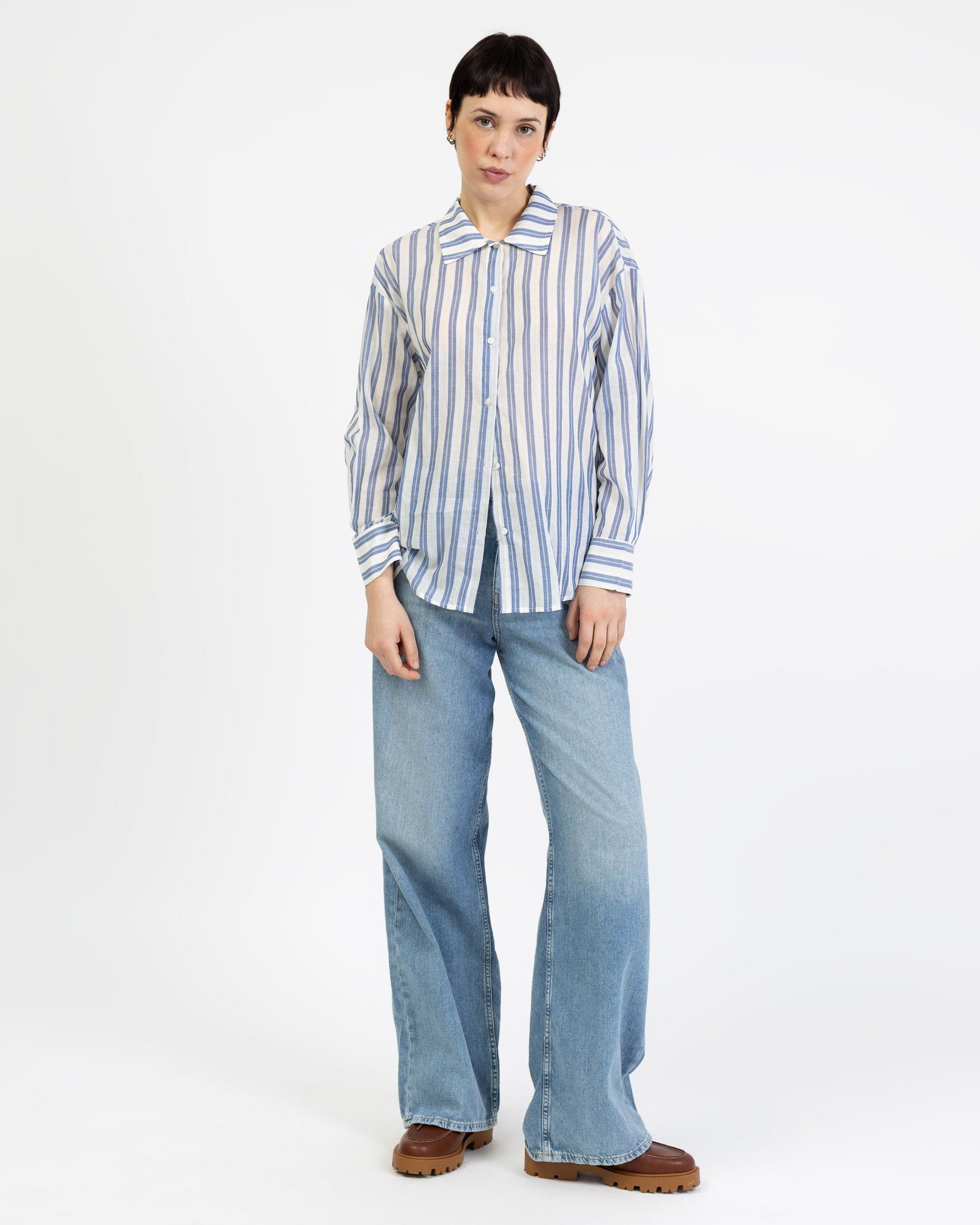 Leichte Bluse mit Streifen