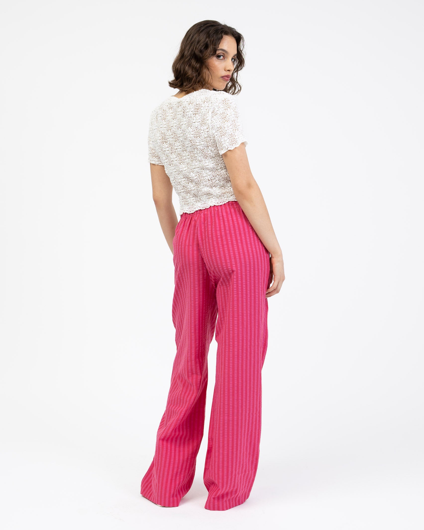 Farbenfrohe gestreifte Hose