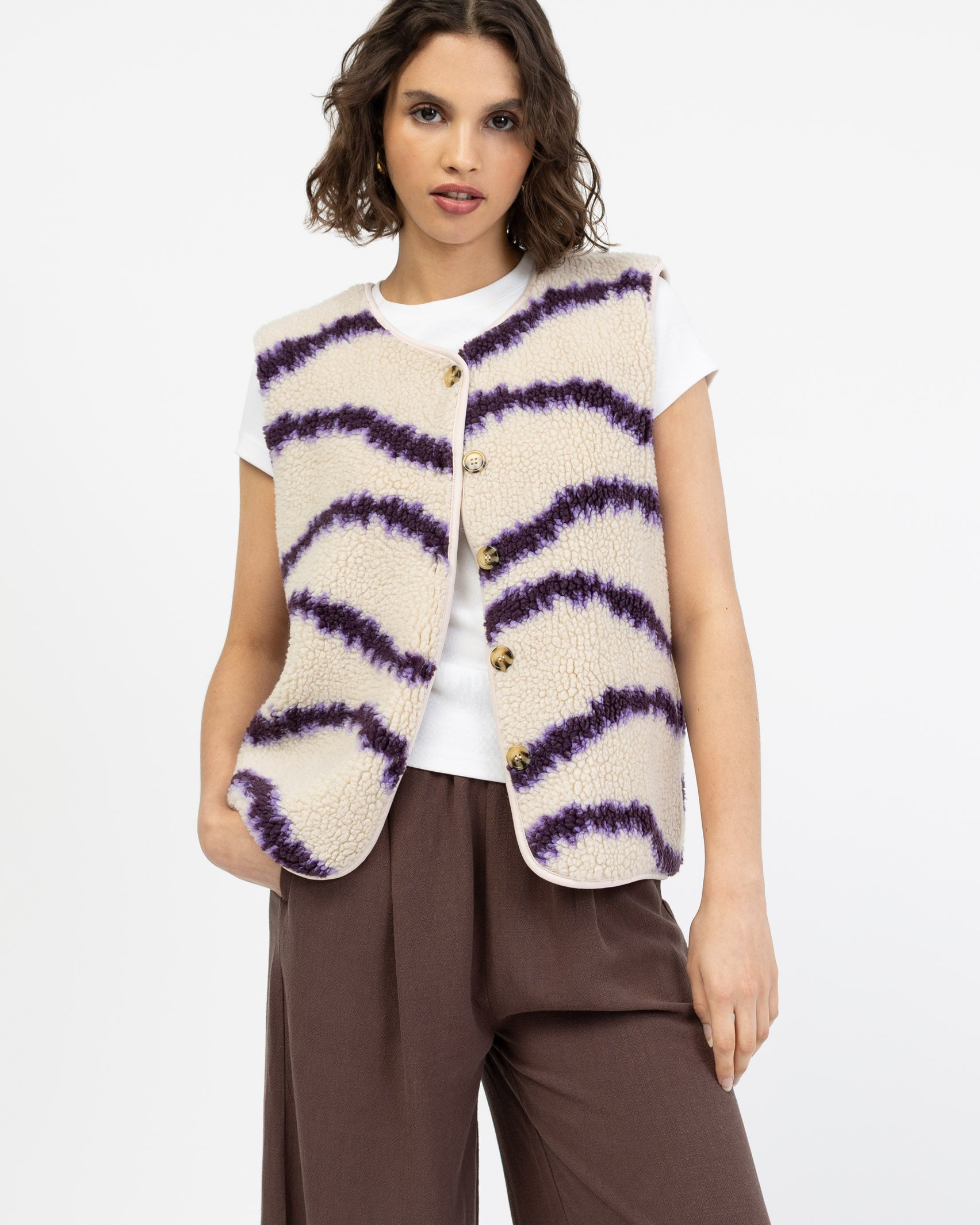 Teddy Weste mit abstraktem Print