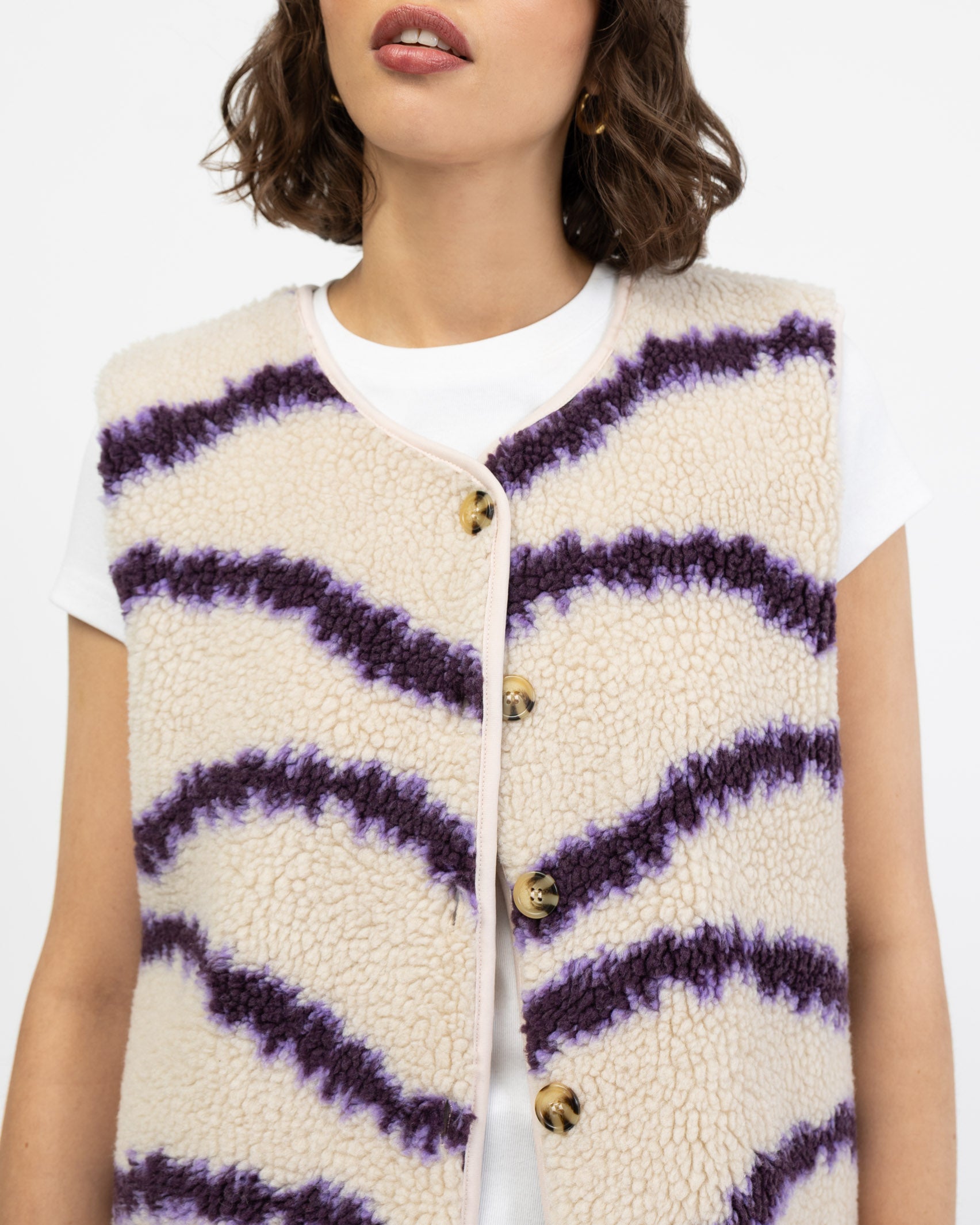 Teddy Weste mit abstraktem Print