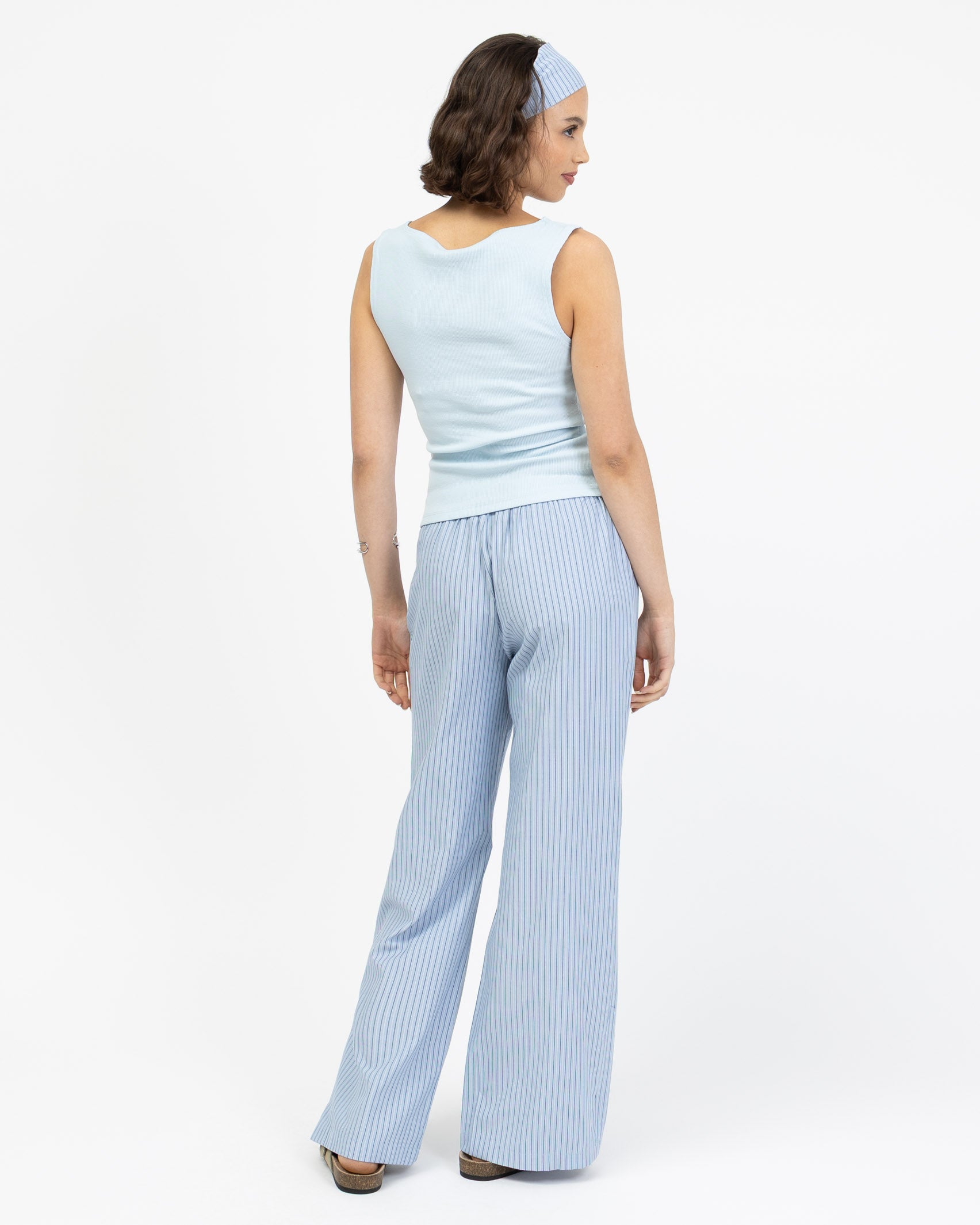 Gestreifte Hose mit Bindebändern