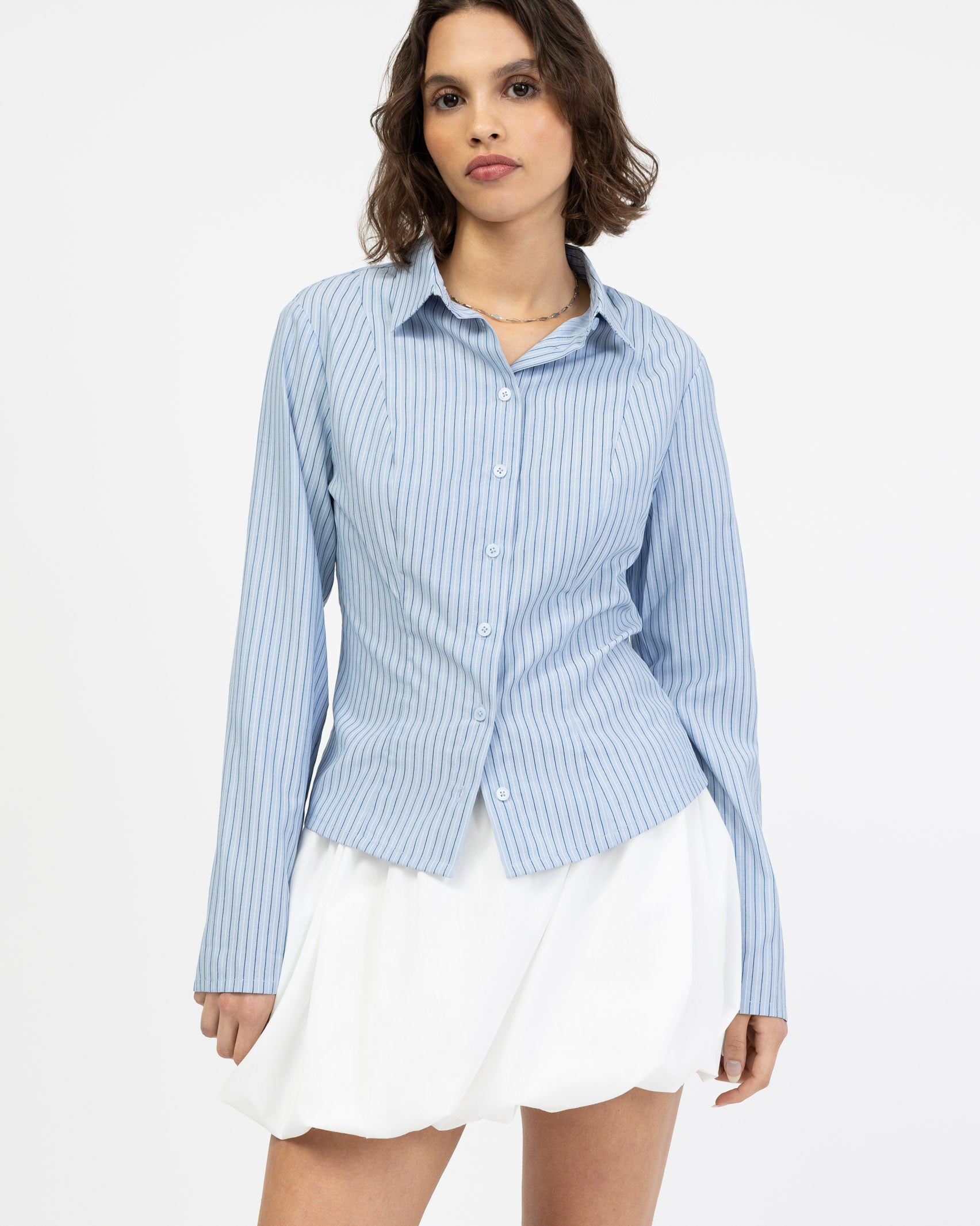 Gestreifte taillierte Langarmbluse