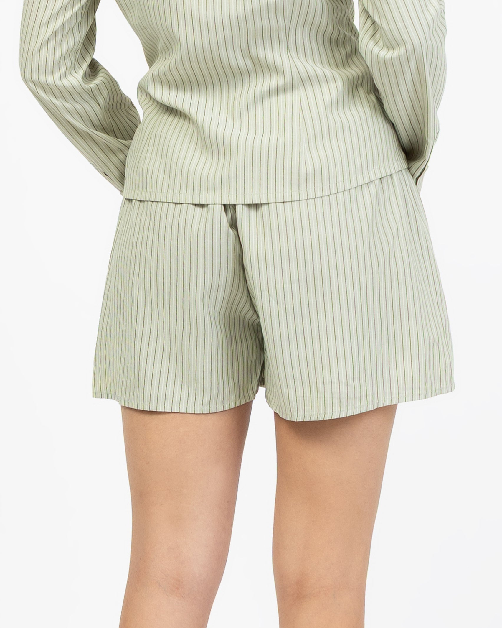 Gestreifte Shorts mit Bindebändern