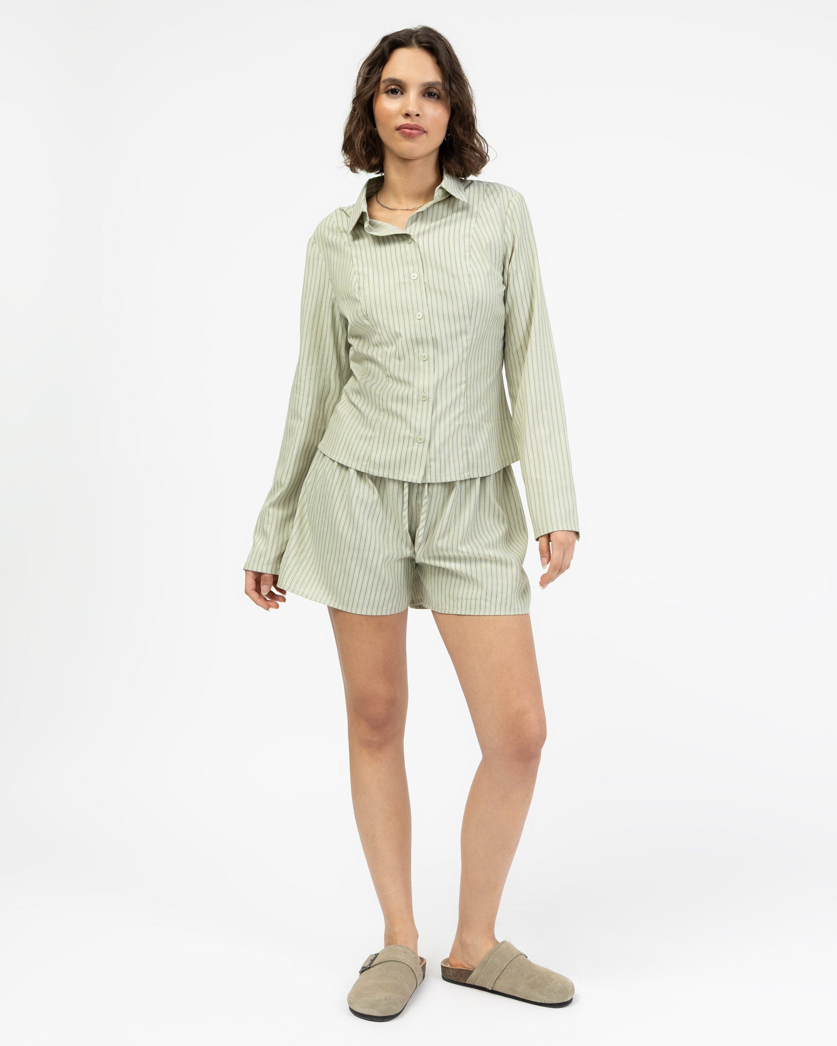 Gestreifte Shorts mit Bindebändern