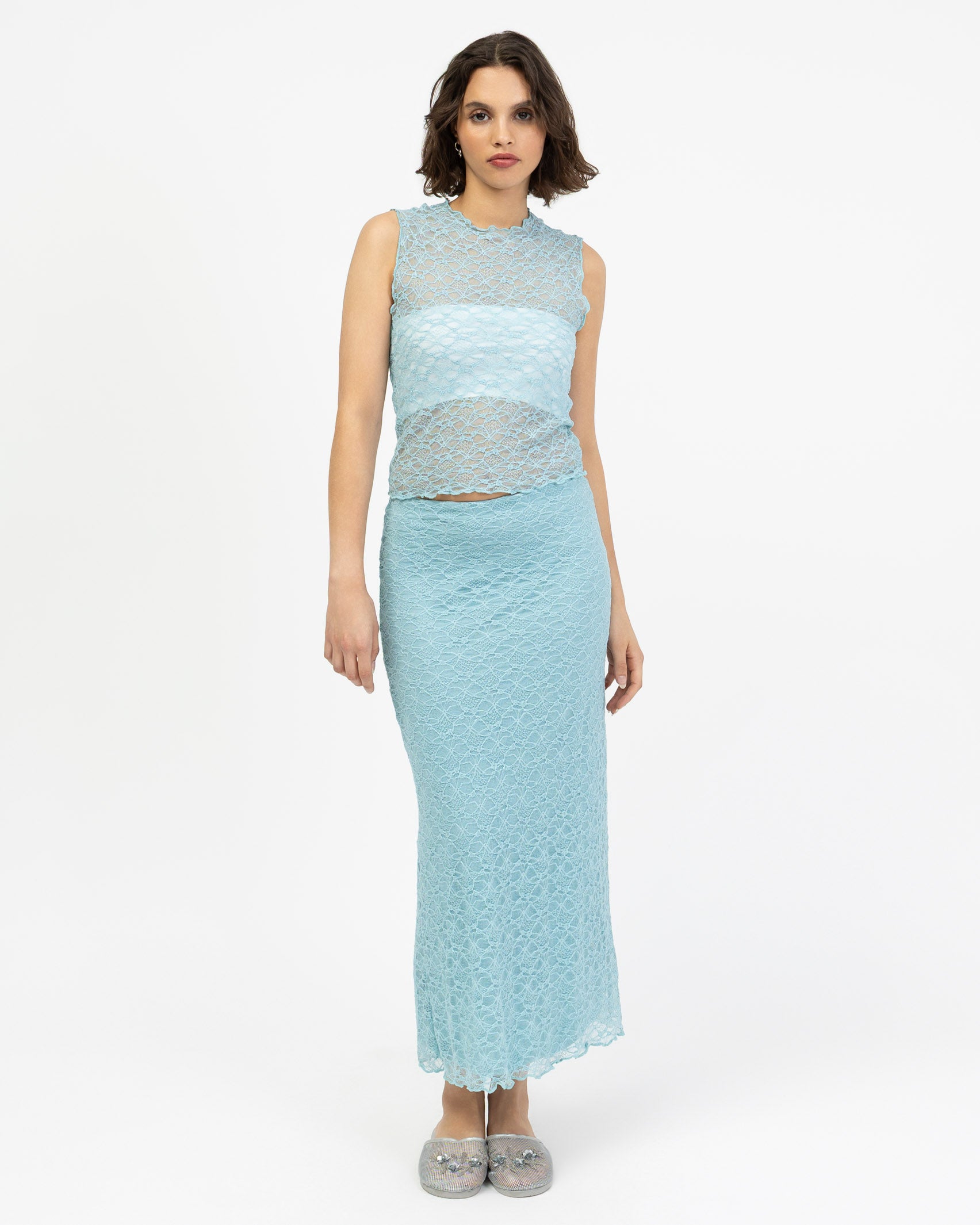 Spitzentop mit Blumenstruktur