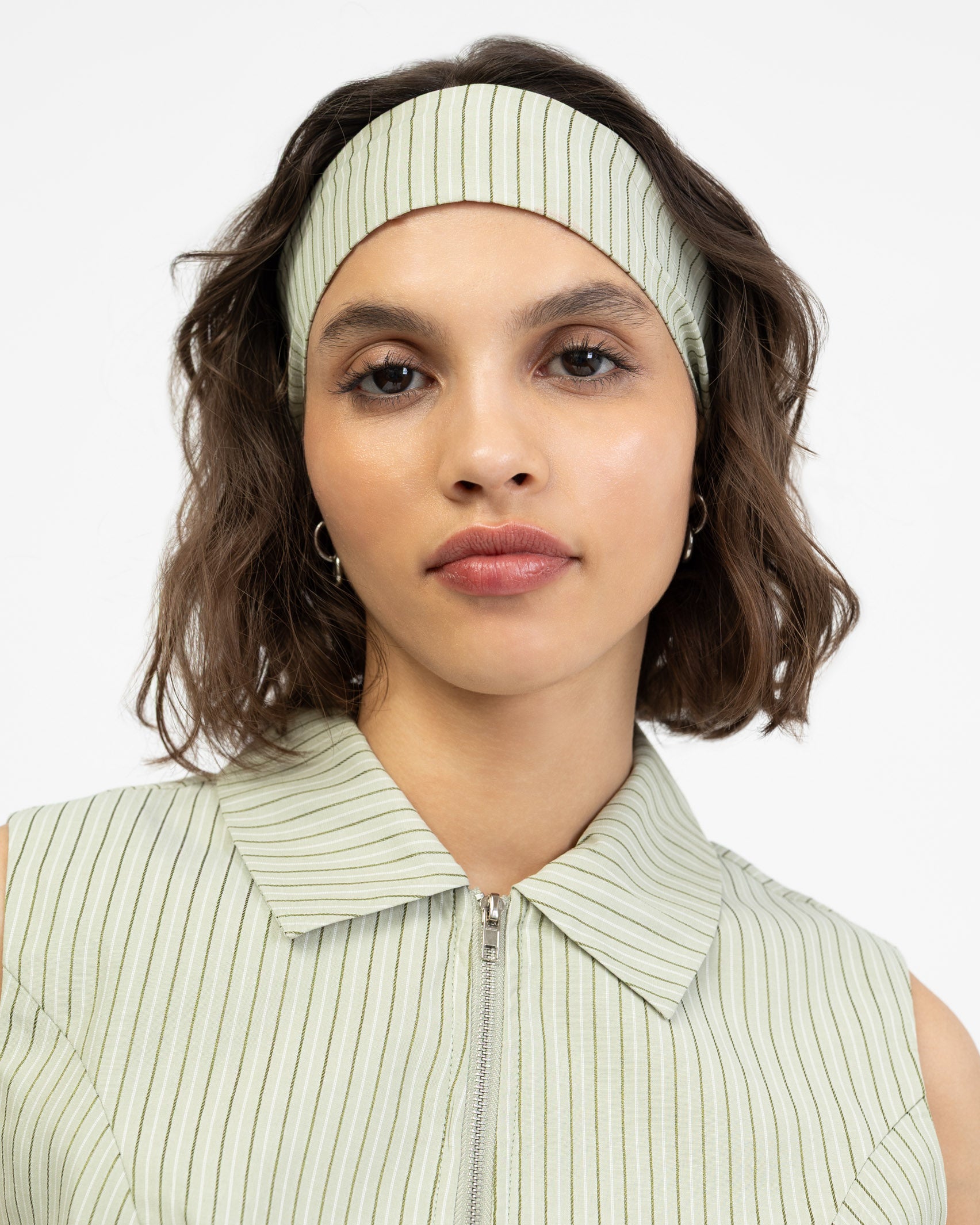 Gestreiftes Haarband grün
