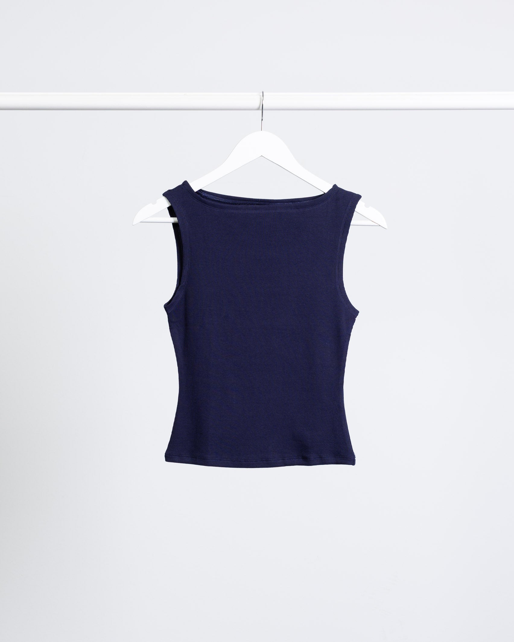 Basic Top mit U-Boot Ausschnitt