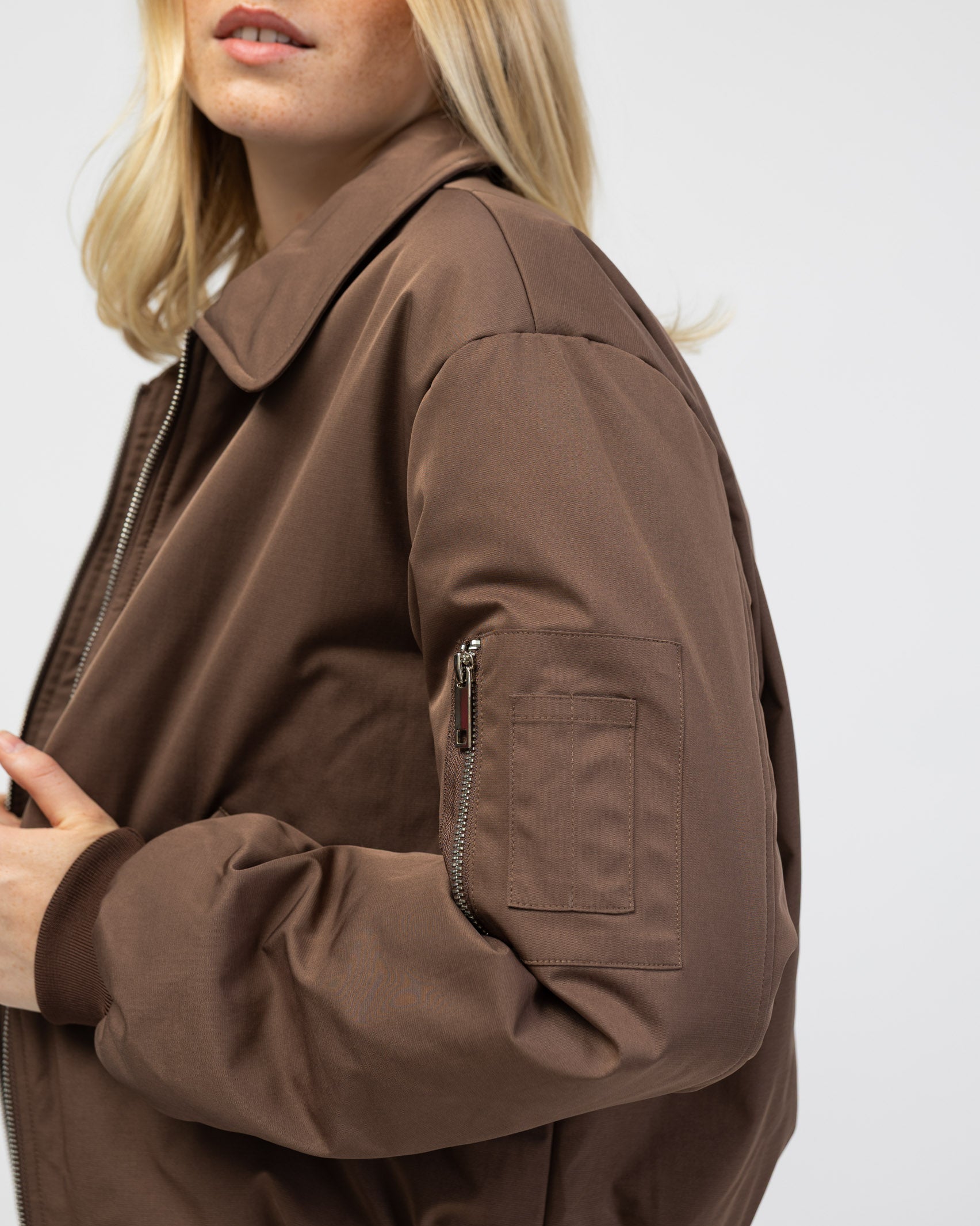 Wattierte Bomberjacke im Detail