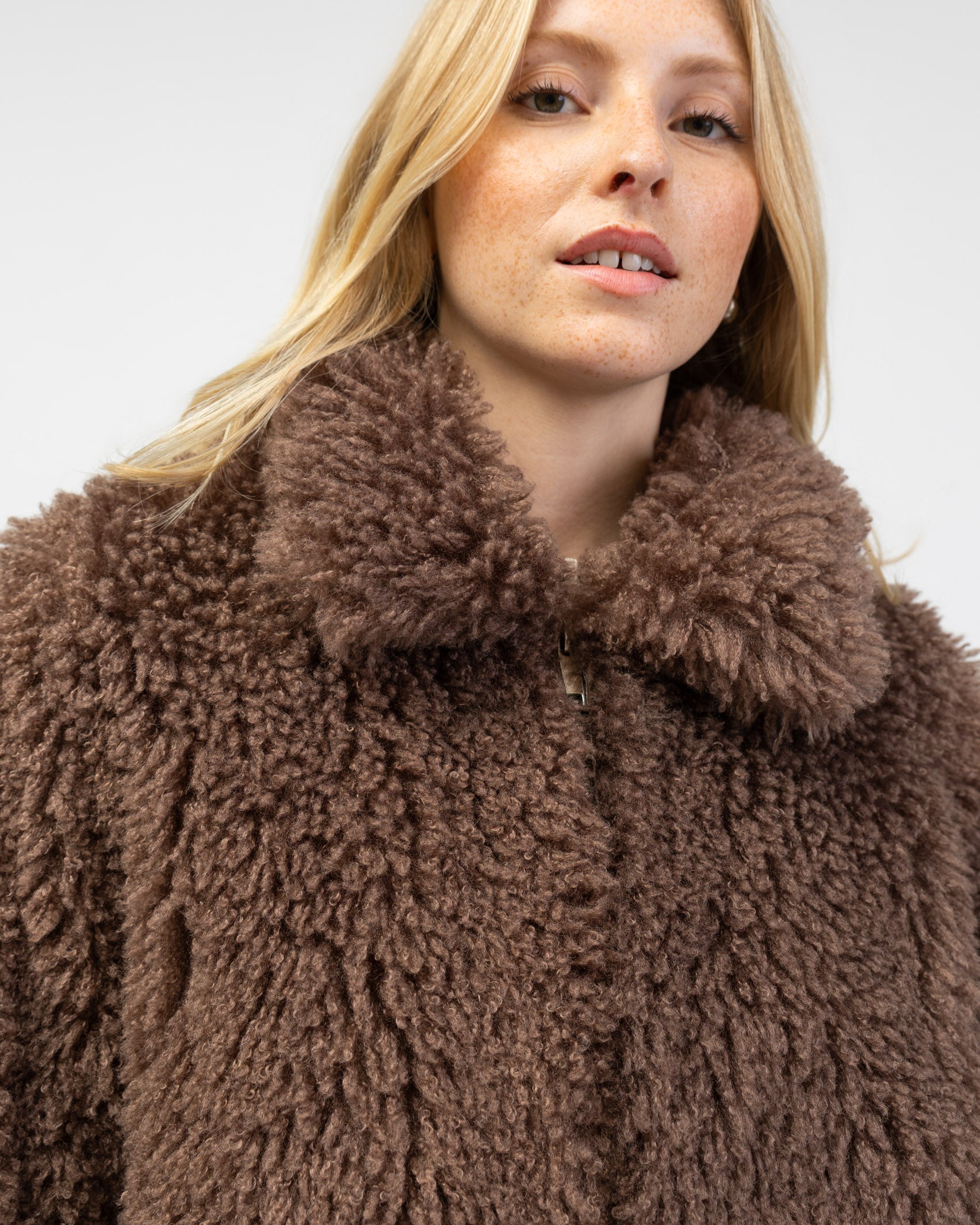 Weiche Jacke mit Reißverschluss im Detail