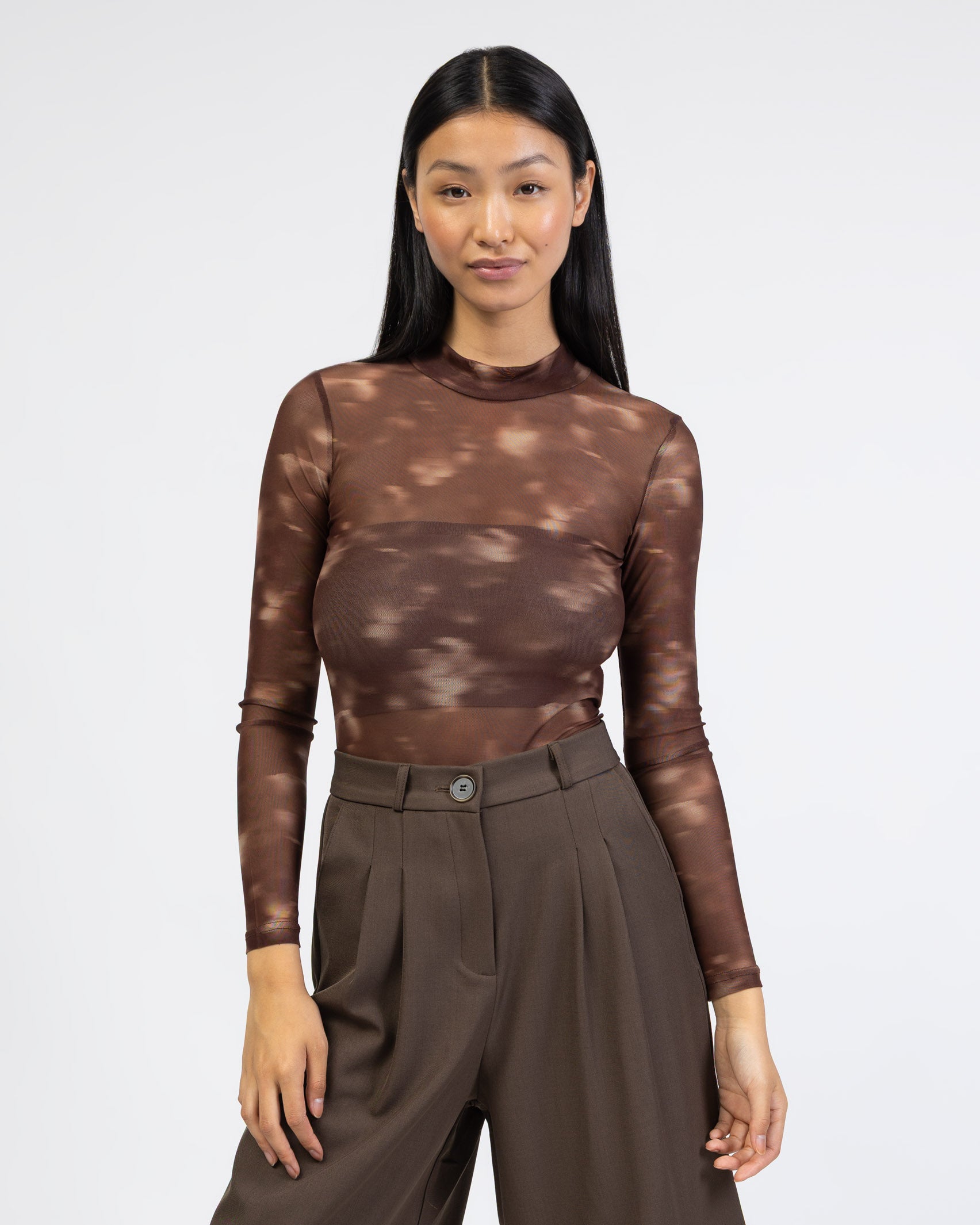 Langarm Mesh Body mit abstrakten Muster von vorne