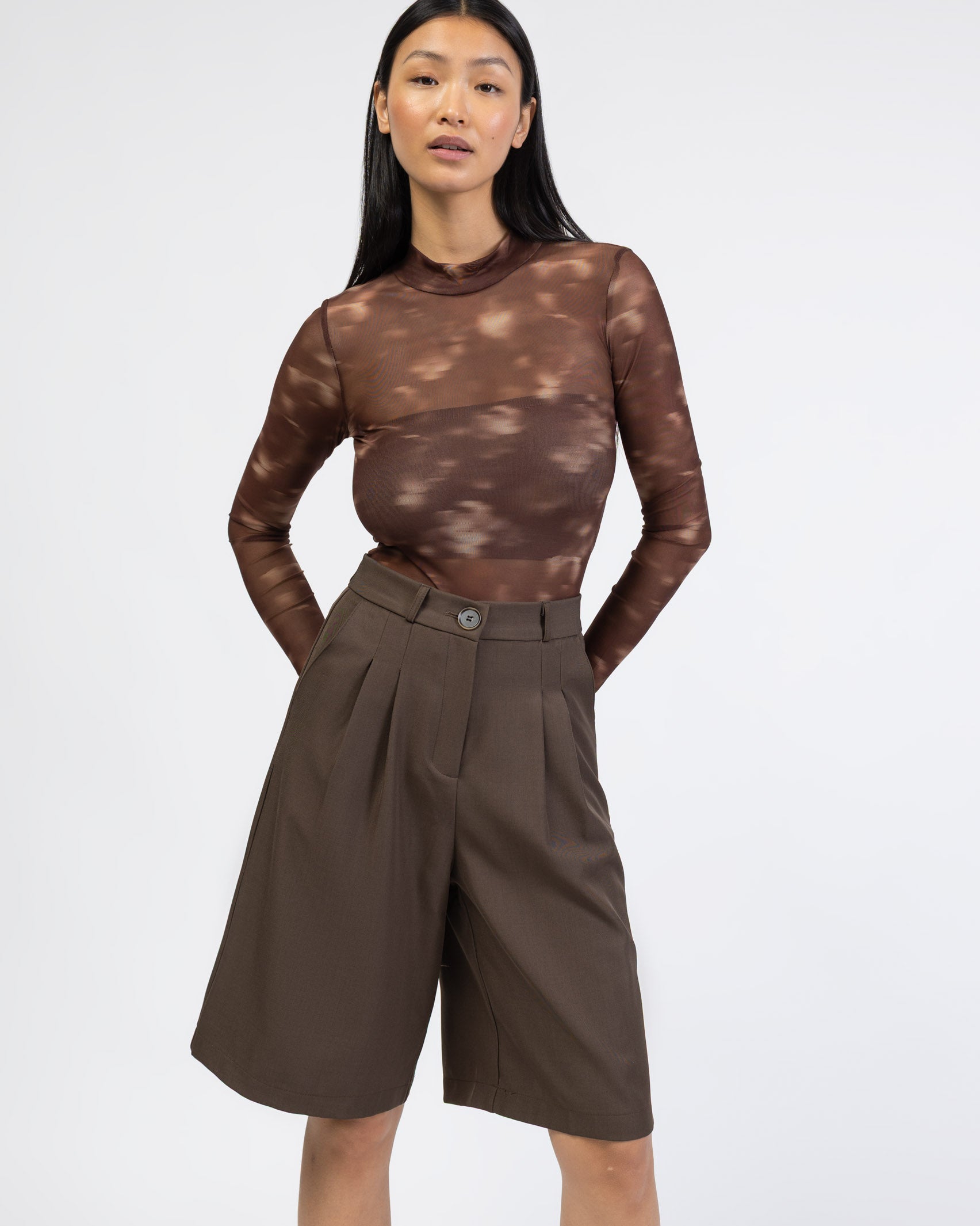 Langarm Mesh Body mit abstrakten Muster von vorne