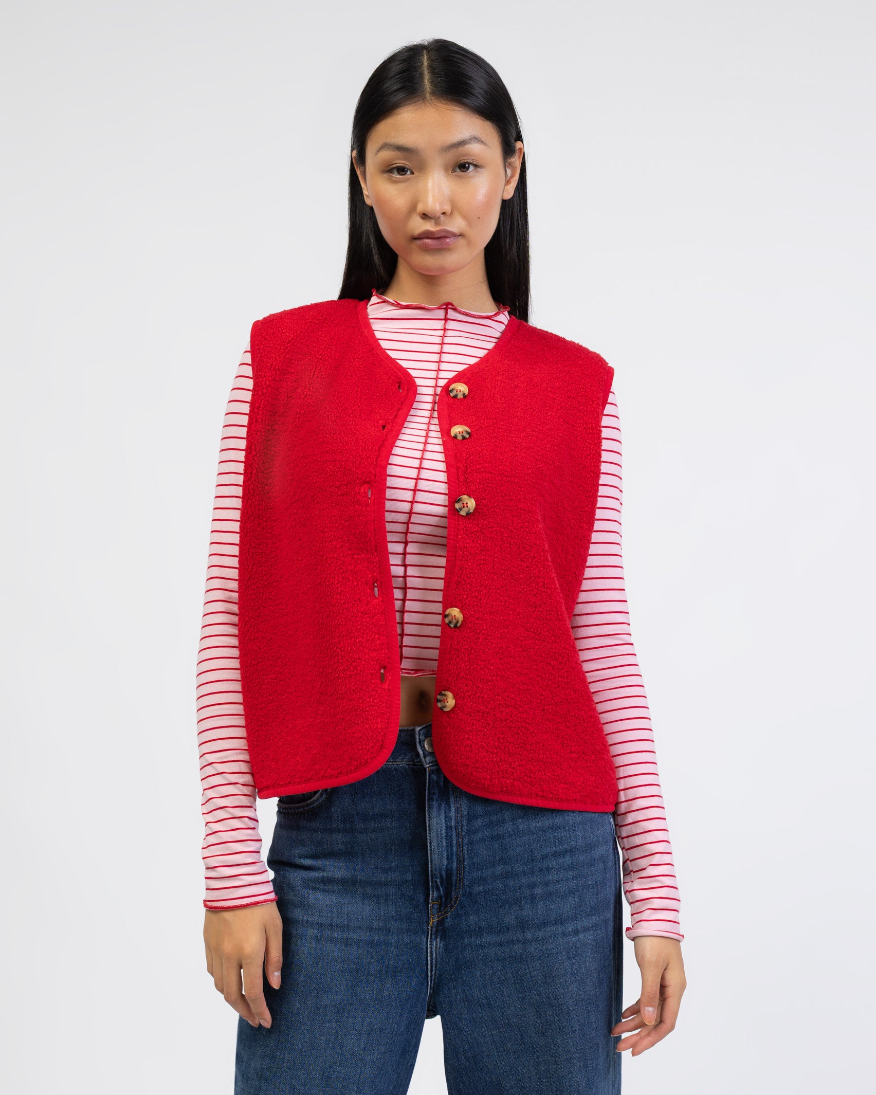 Einfarbige Teddyweste von vorne