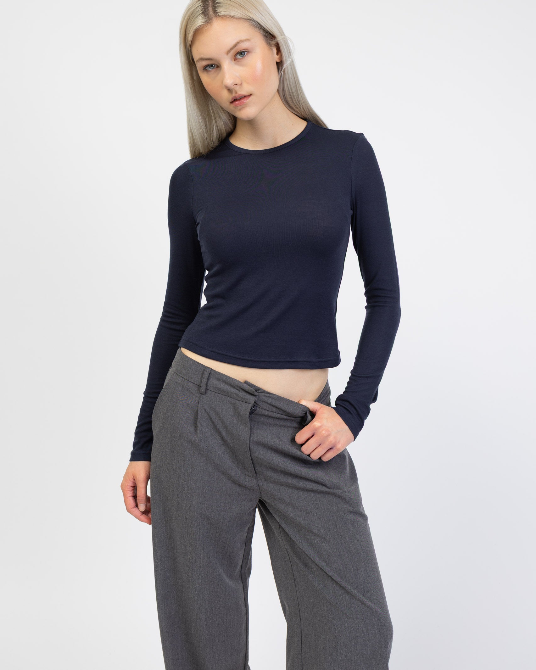 Langarmshirt mit Rundhalsausschnitt von vorne