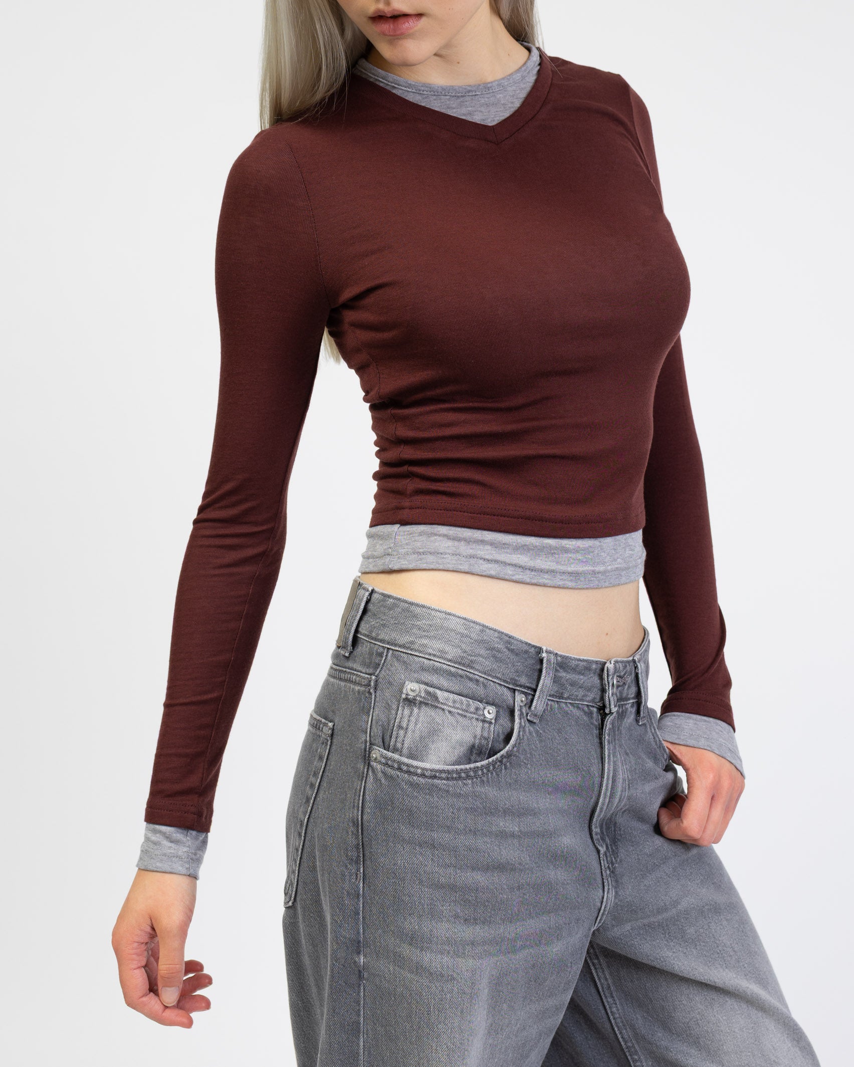 Langarmshirt mit Layering-Effekt im Detail