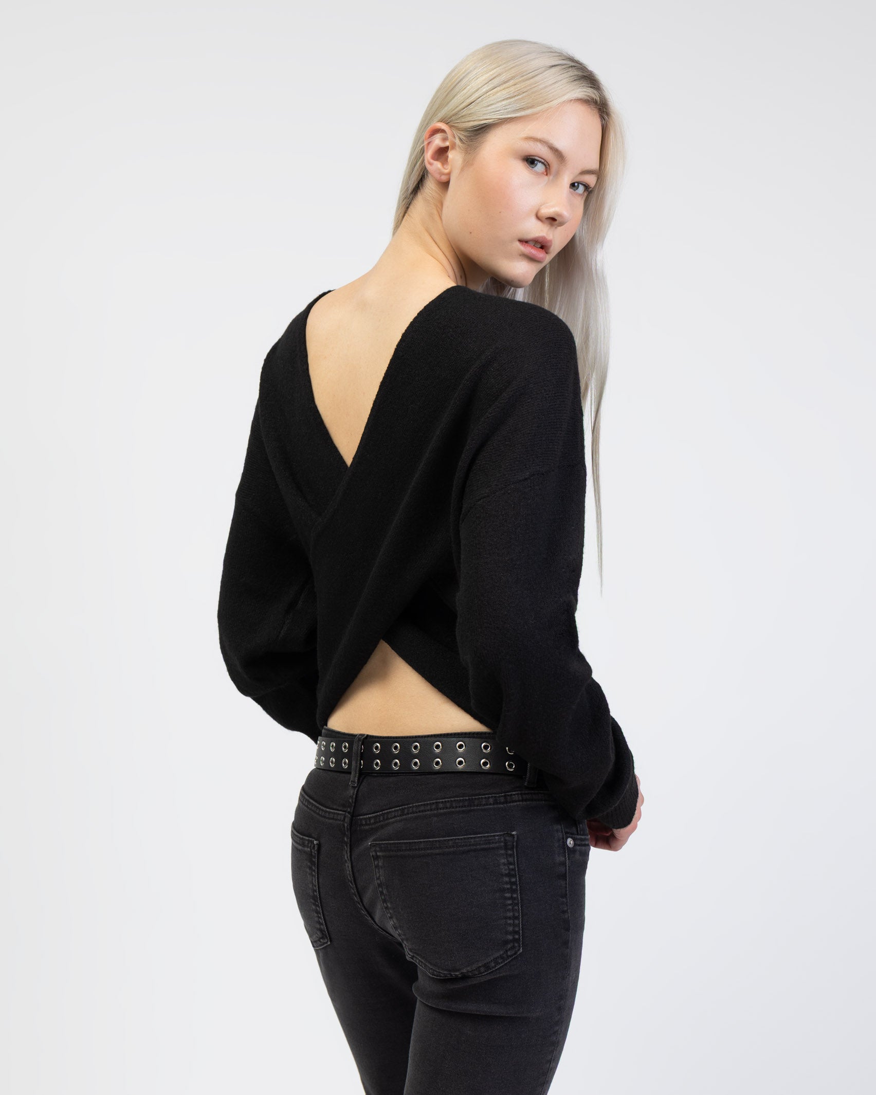 Wickelpullover mit V-Ausschnitt von hinten