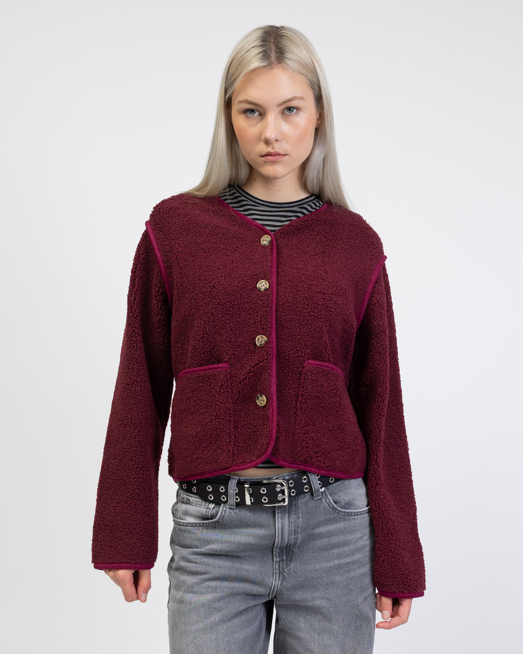 Einfarbige Teddyjacke von vorne