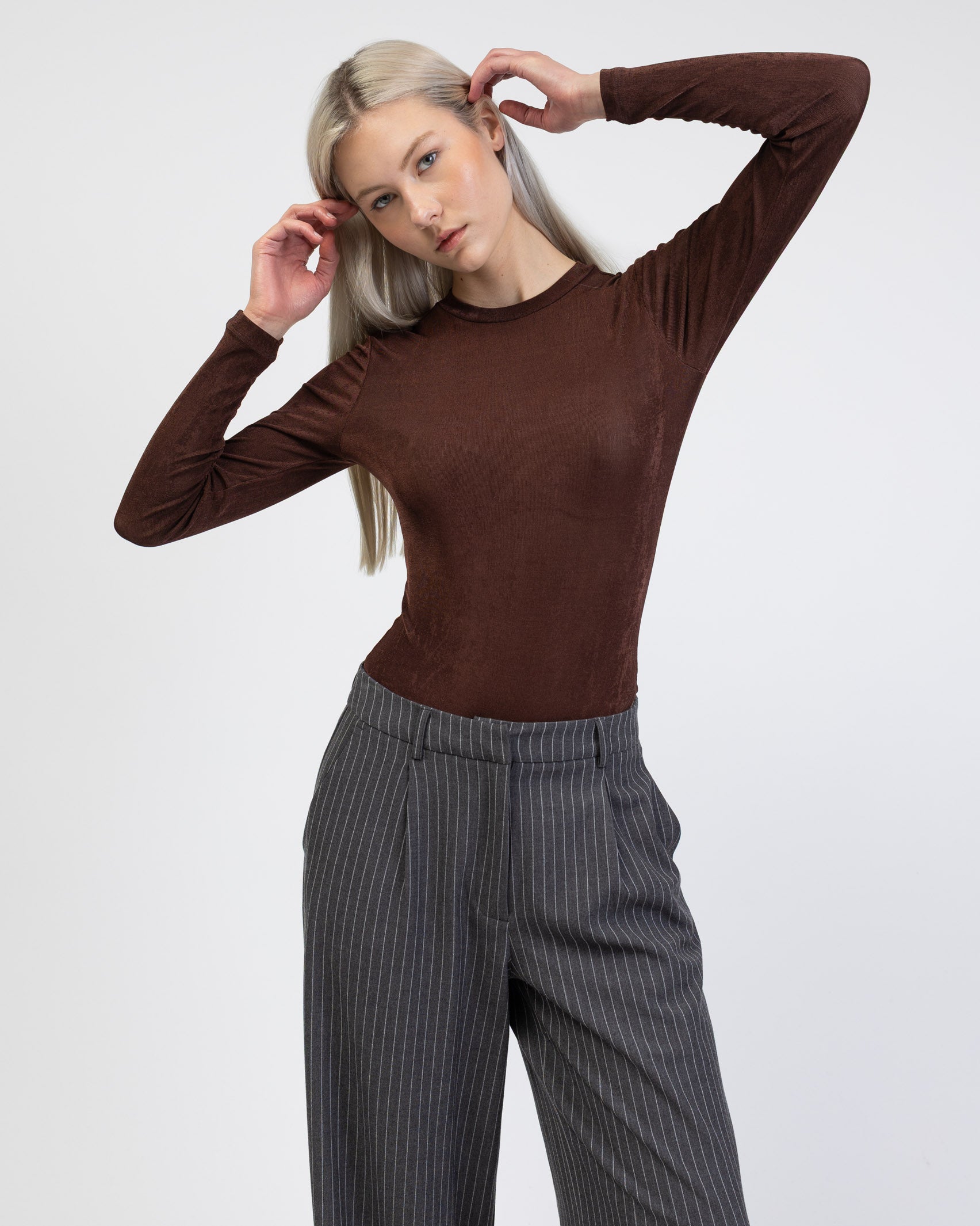 Body mit schimmernder Optik von vorne