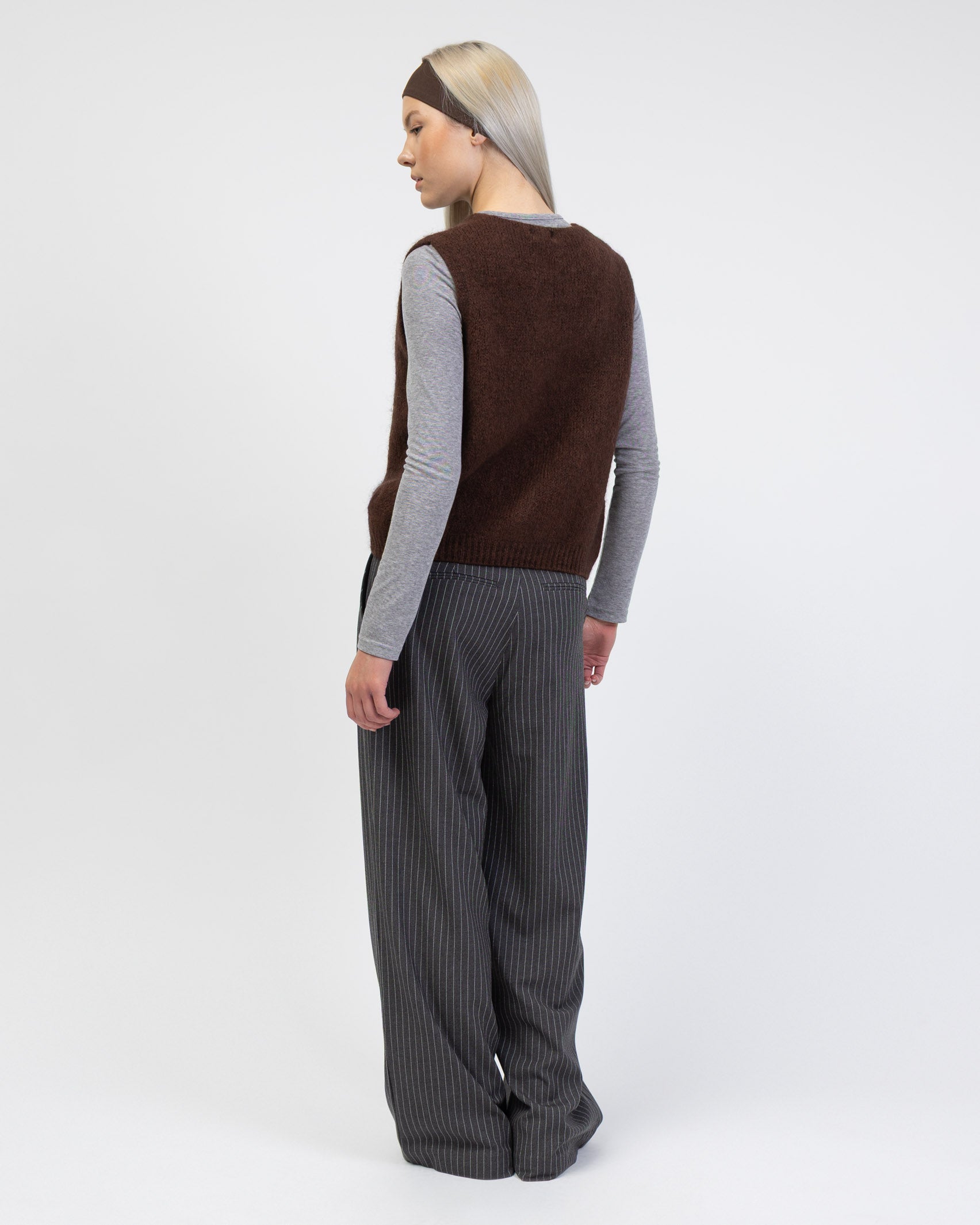 Pullunder mit V-Auschnitt von hinten