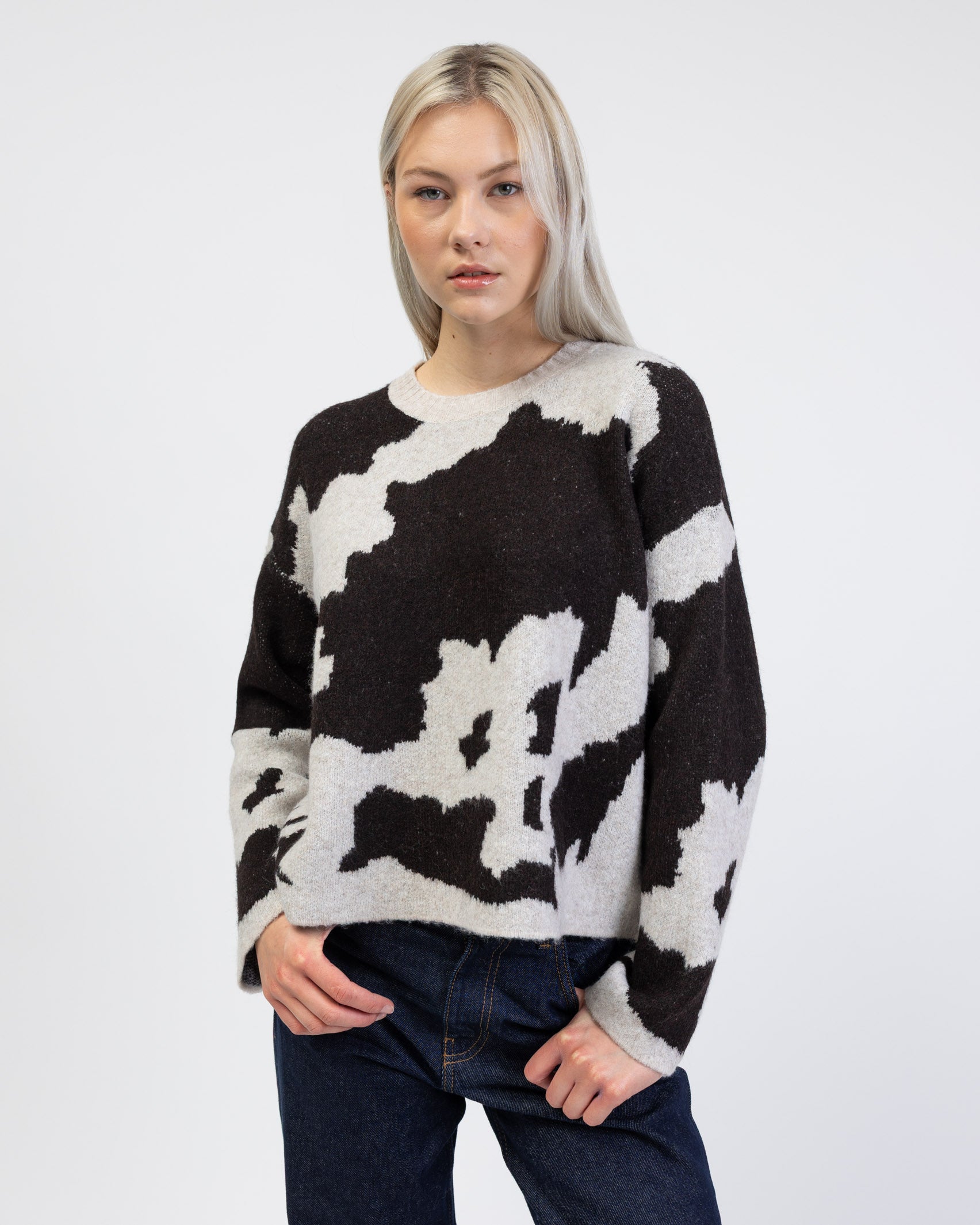 Pullover mit Cow-Print von vorne