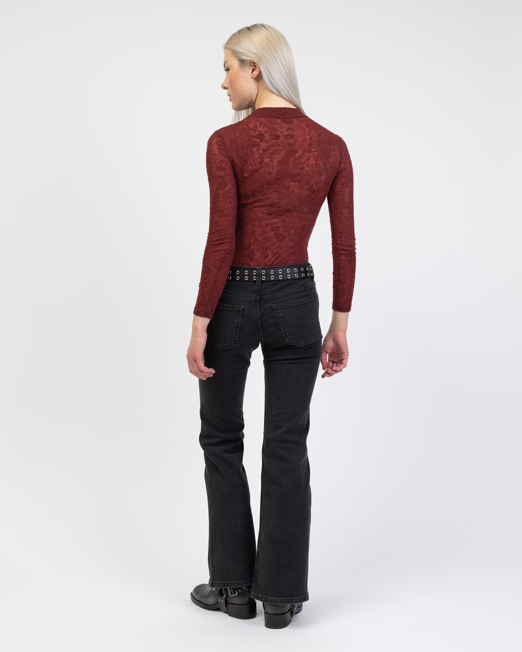 Body mit floralen Muster von hinten