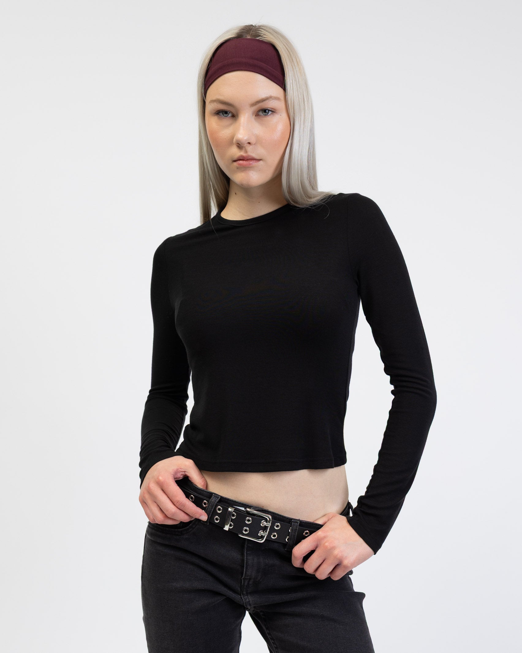 Langarmshirt mit Rundhalsausschnitt von vorne