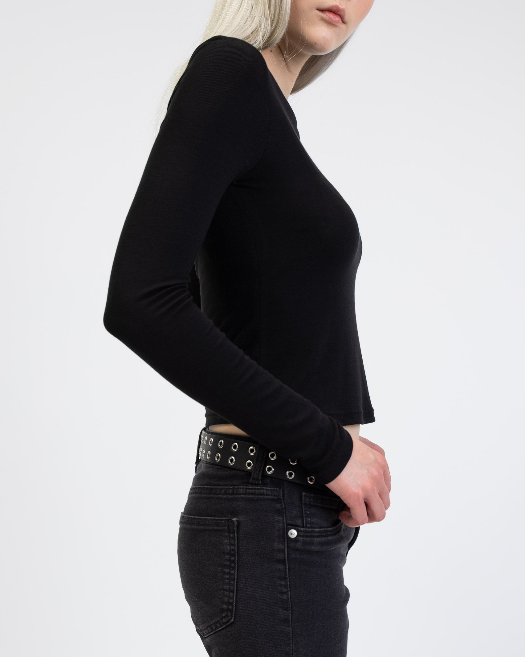 Langarmshirt mit Rundhalsausschnitt im Detail