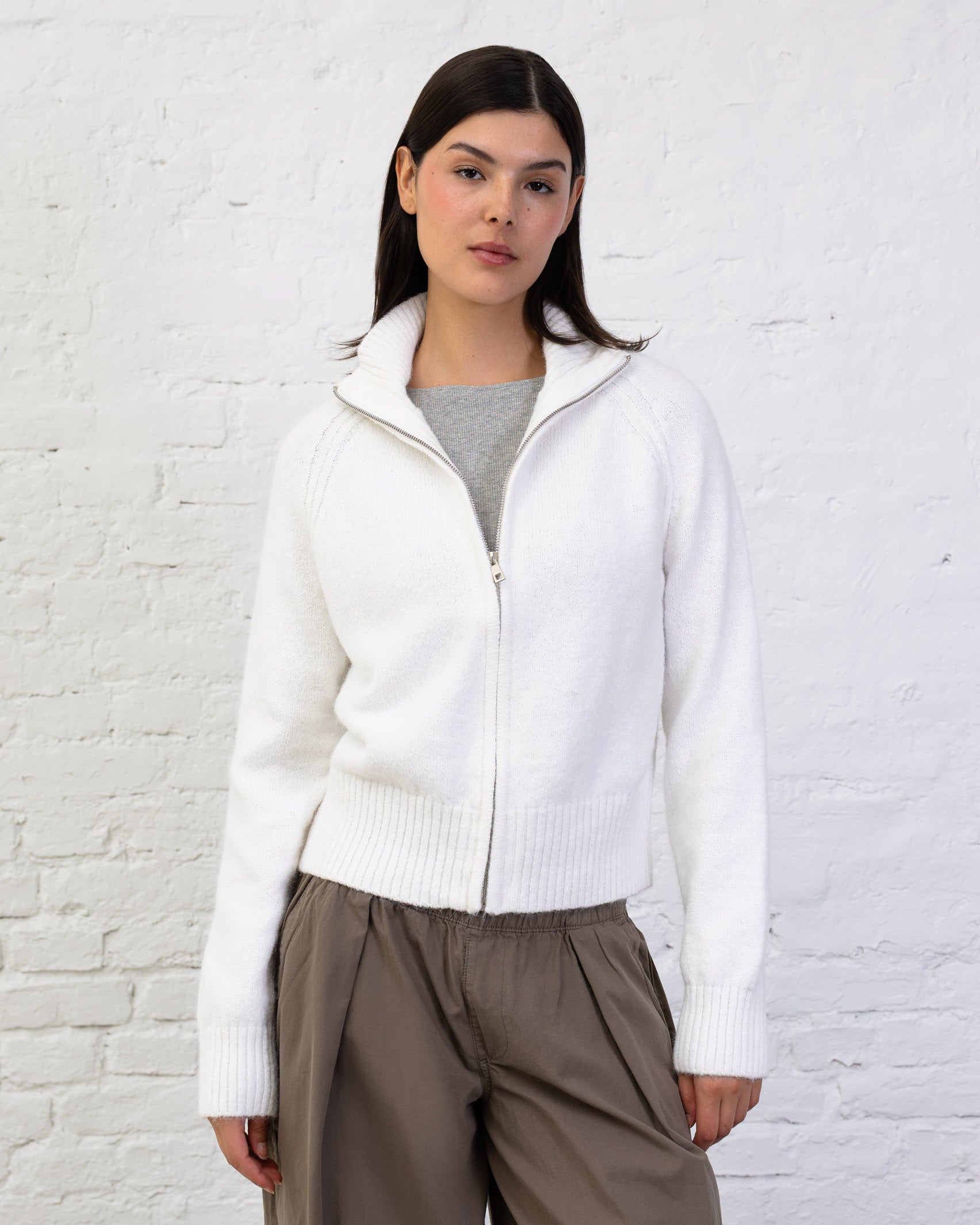 Strukturierte Strickjacke mit Stehkragen