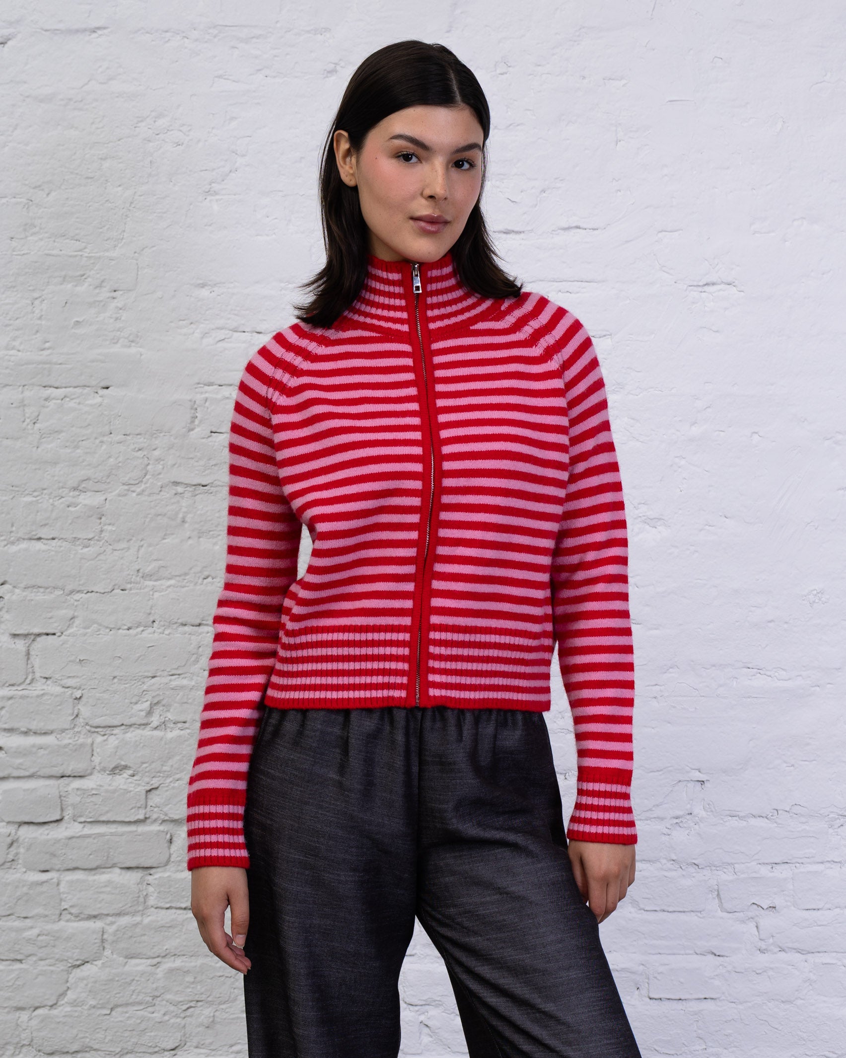 Strukturierte Strickjacke mit Streifen