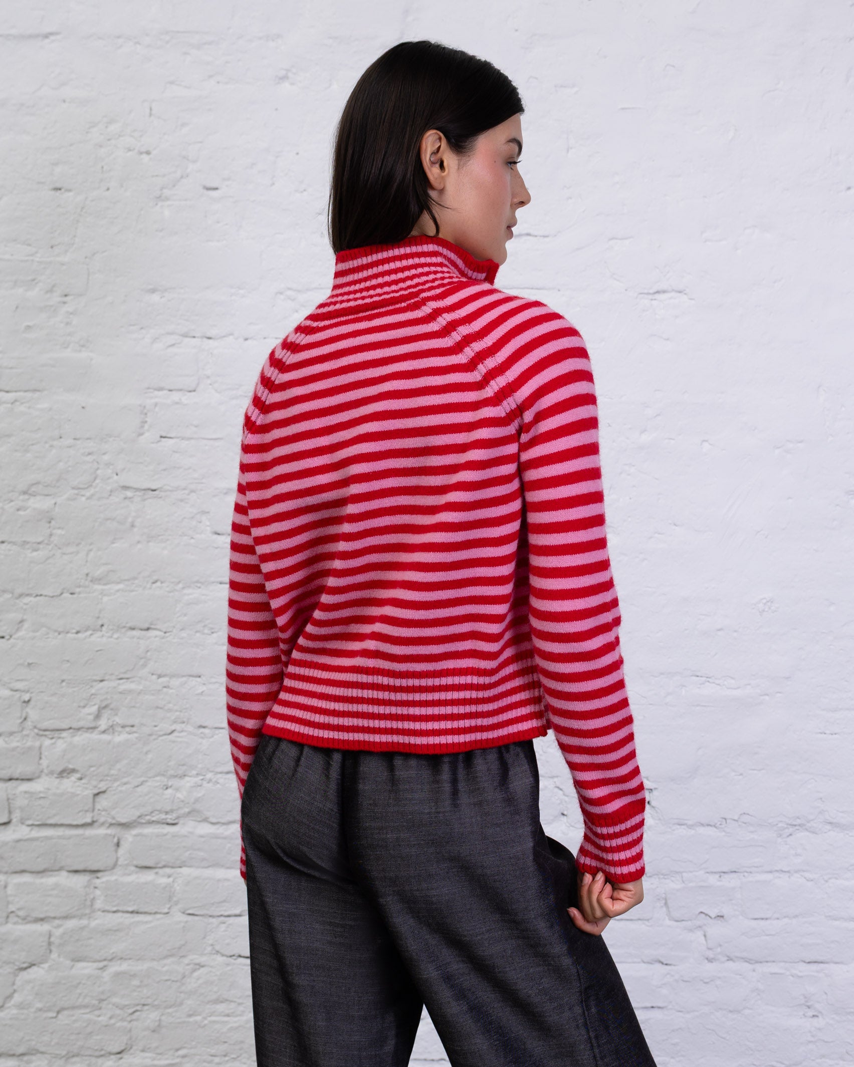 Strukturierte Strickjacke mit Streifen