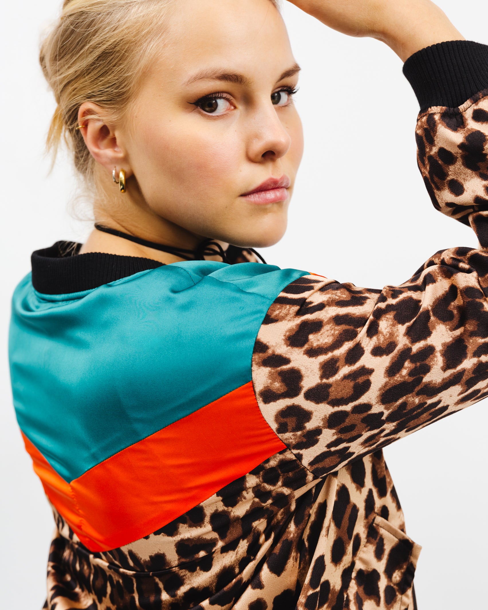 Bomberjacke im Colorblocking-Stil - Broke + Schön