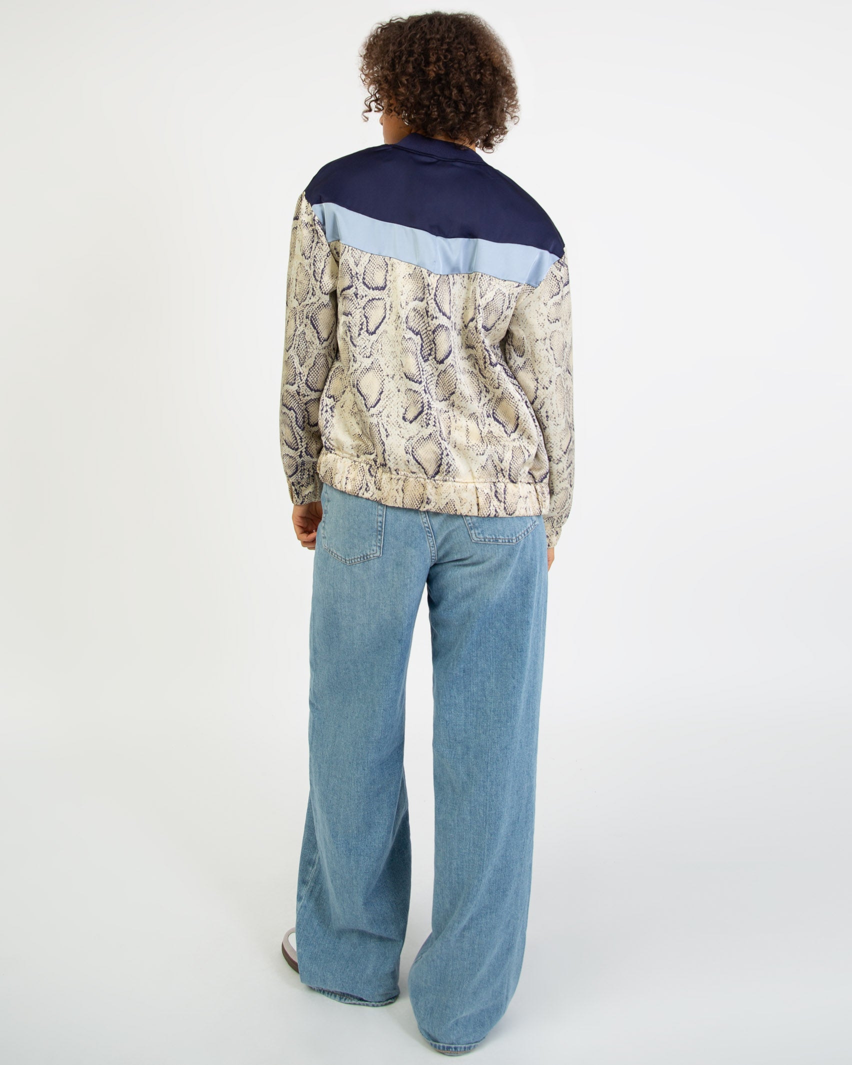 Sportliche Jacke mit Schlangenprint - Broke + Schön