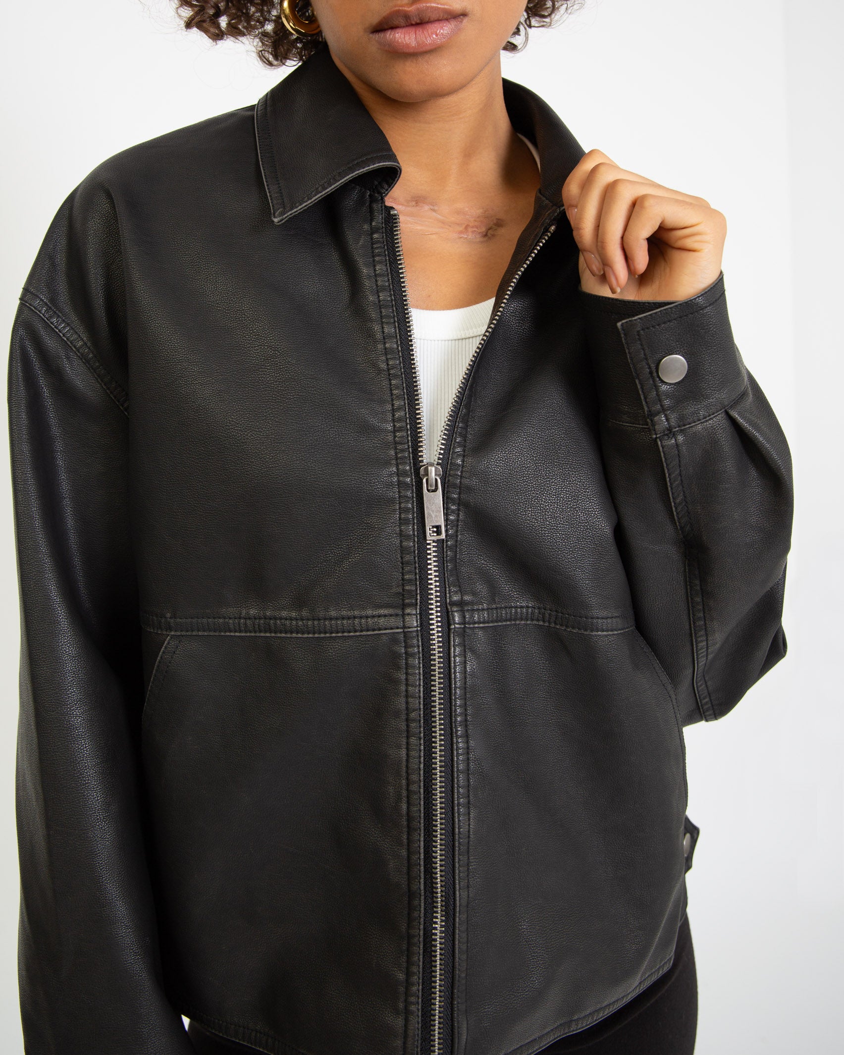 Kunstlederjacke mit Kragen - Broke + Schön